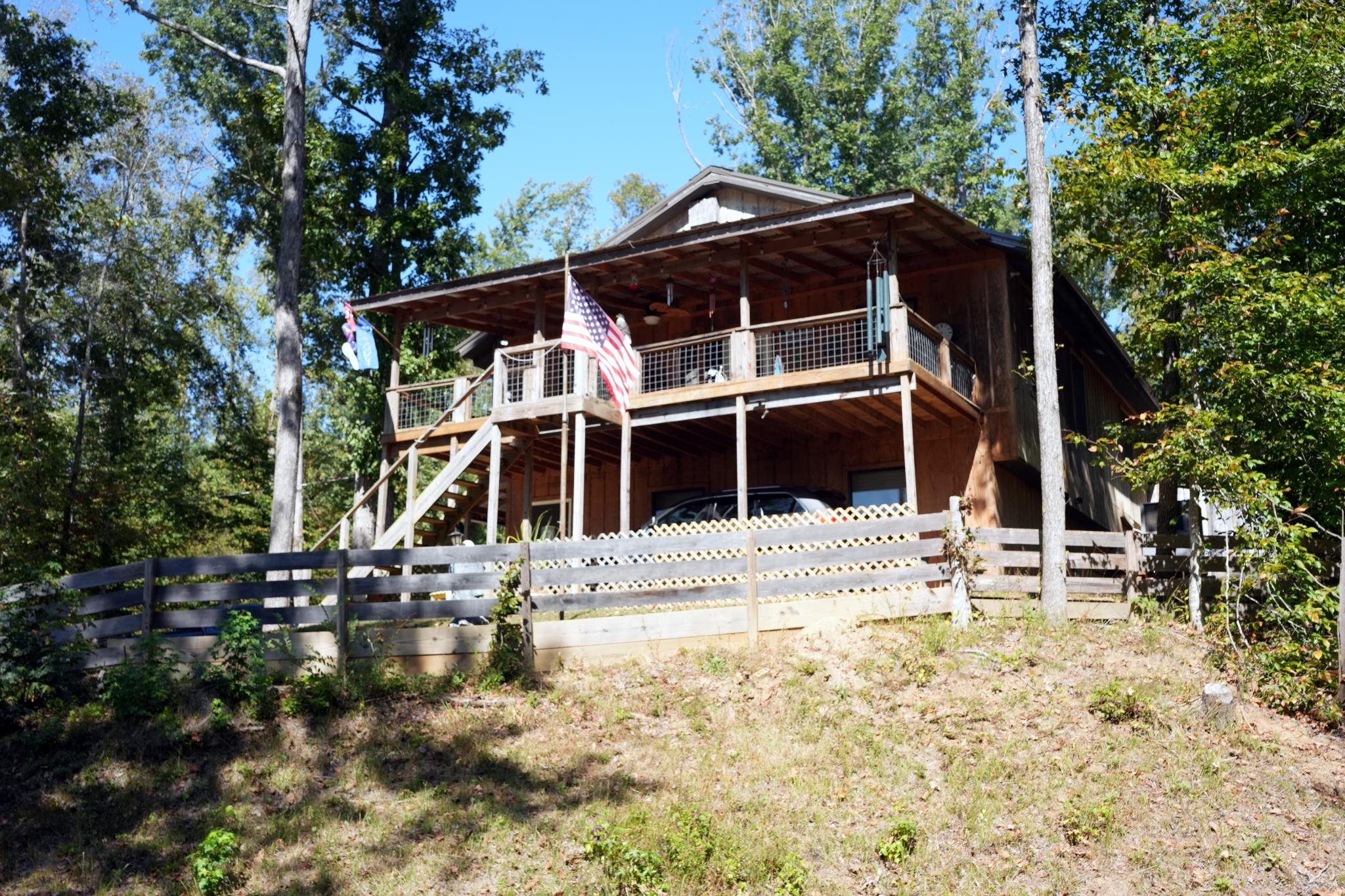 365 Chalk Bluff Ln Property Photo 3