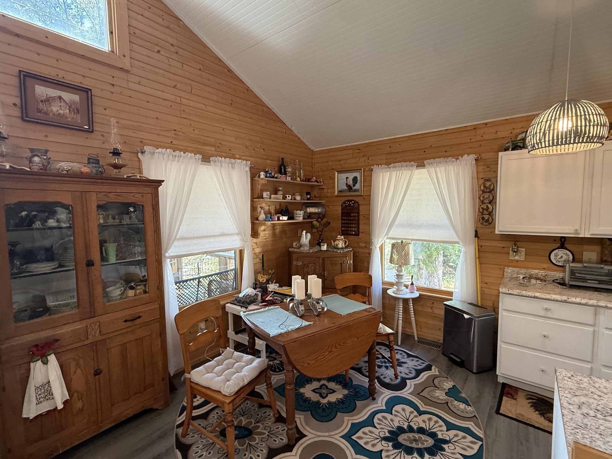 365 Chalk Bluff Ln Property Photo 16