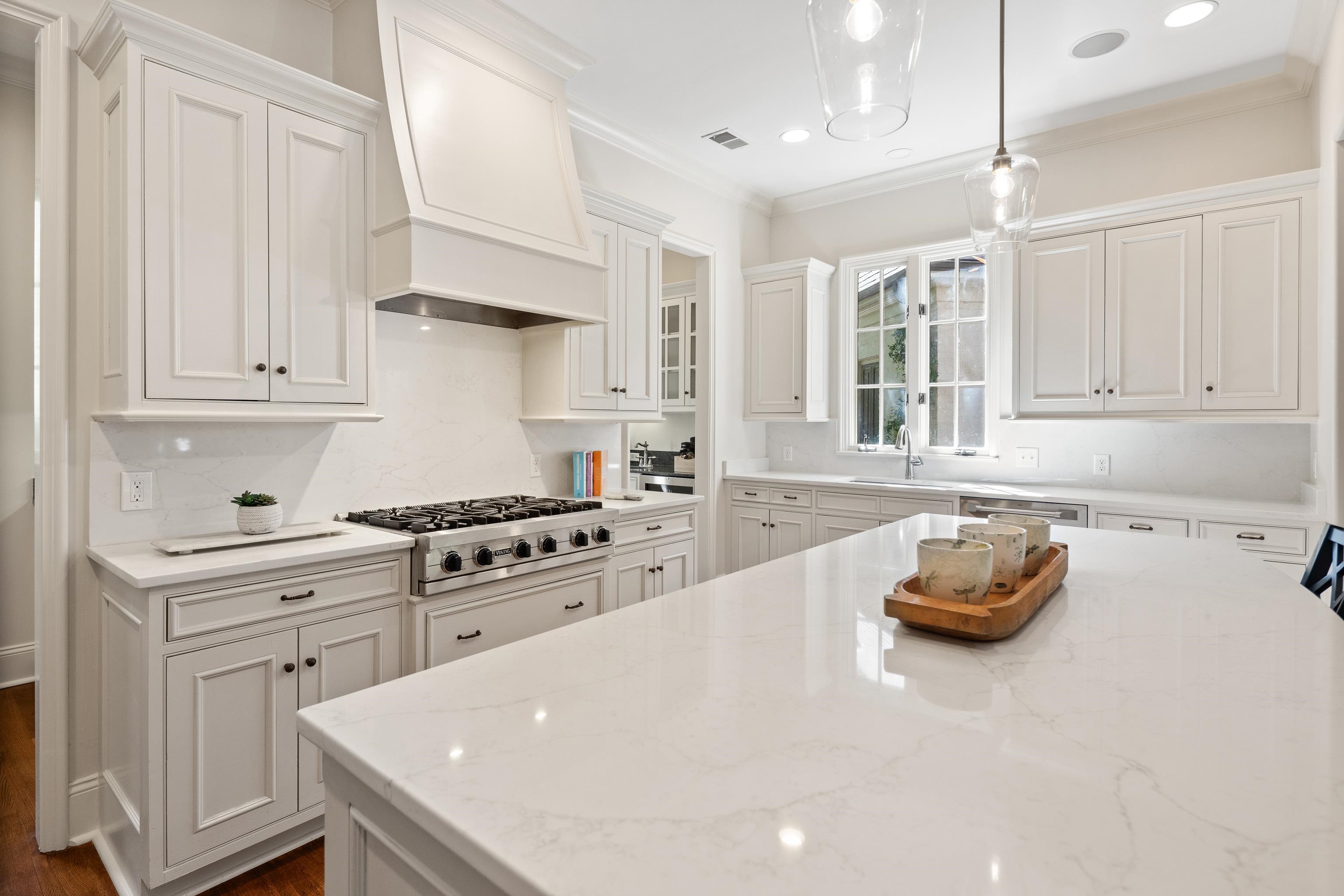 2245 Caylors Wood Cv Property Photo 8