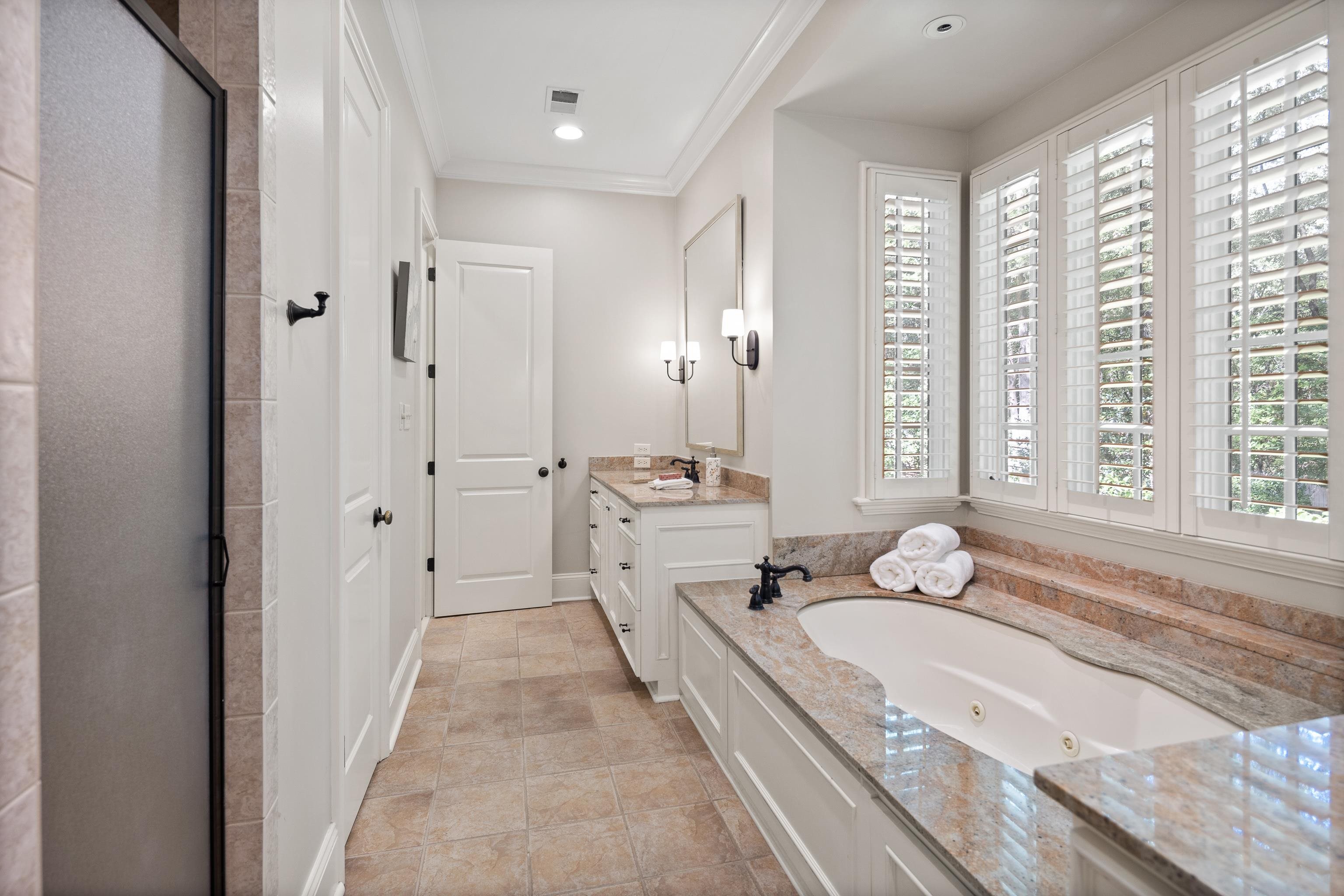 2245 Caylors Wood Cv Property Photo 19