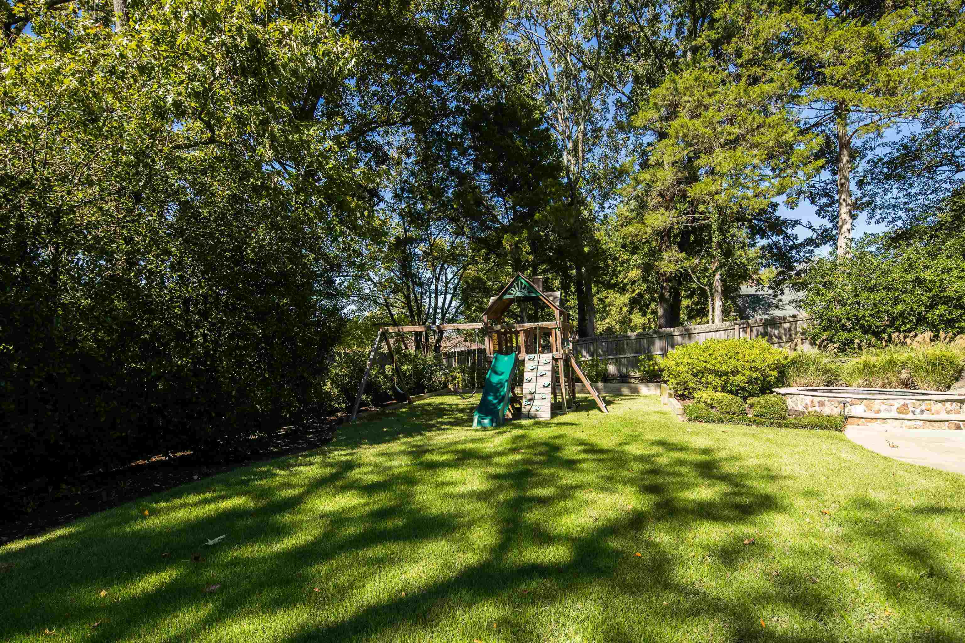 2245 Caylors Wood Cv Property Photo 31
