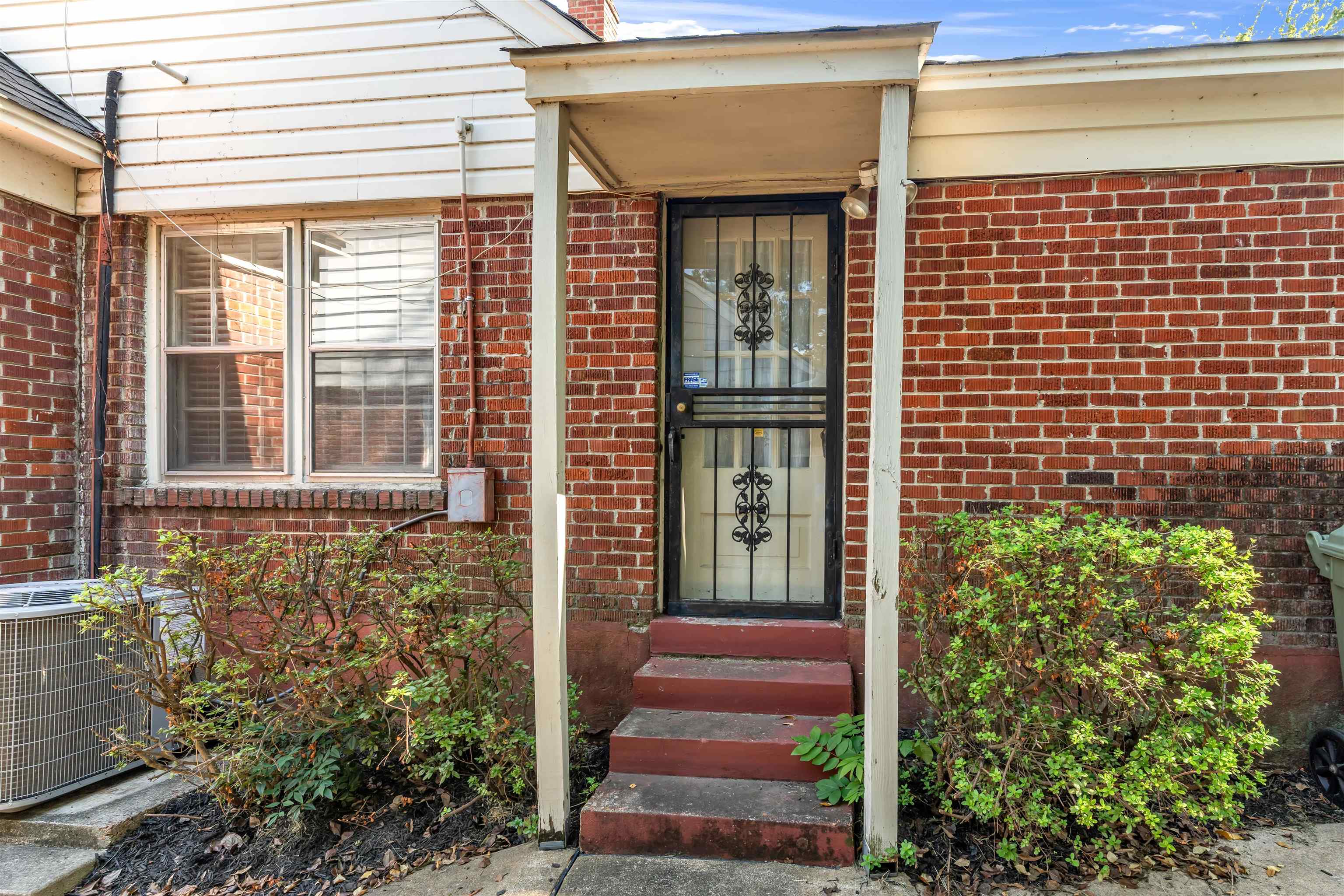 3189 Cowden Ave Property Photo 4