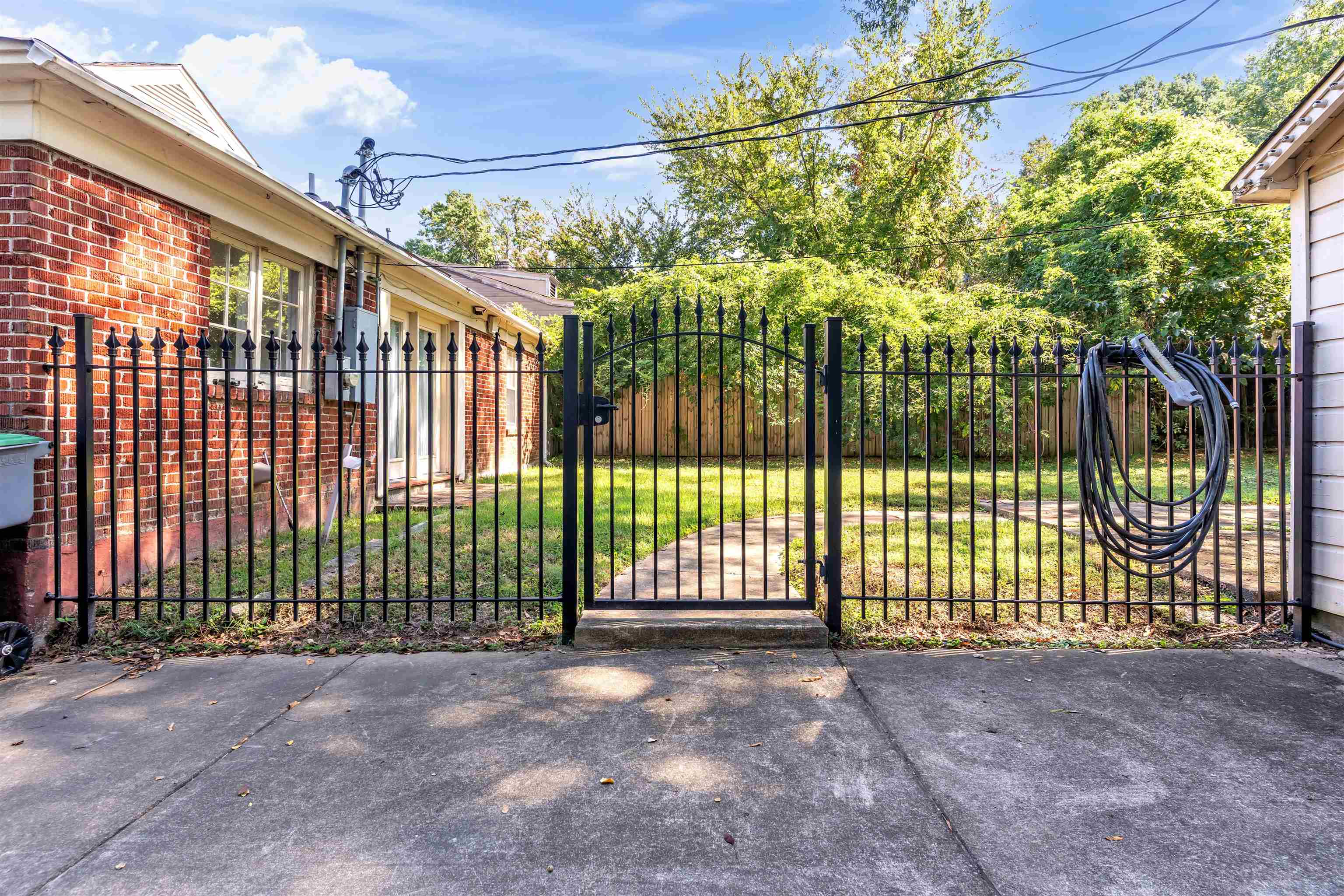 3189 Cowden Ave Property Photo 5