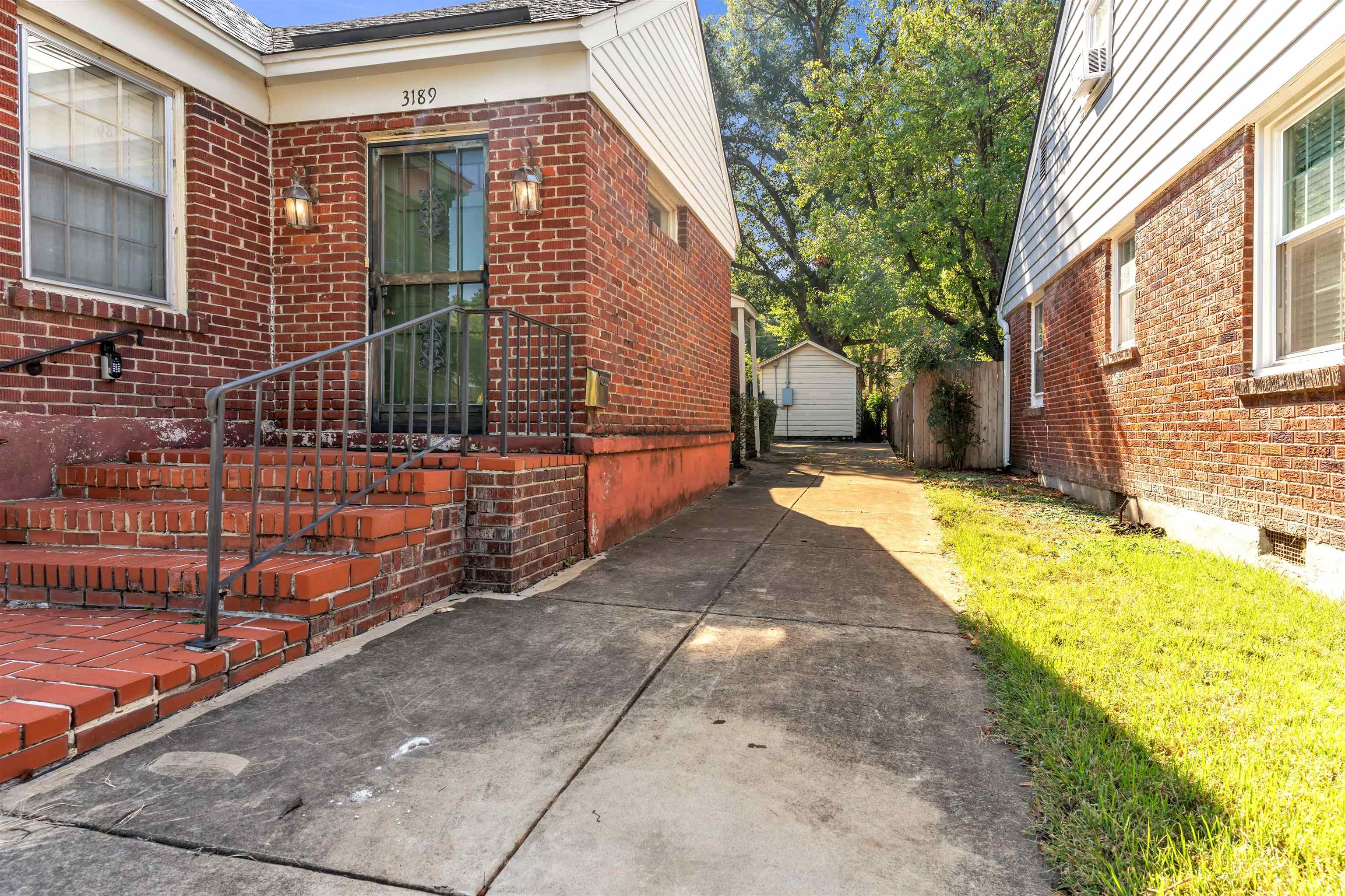 3189 Cowden Ave Property Photo 8