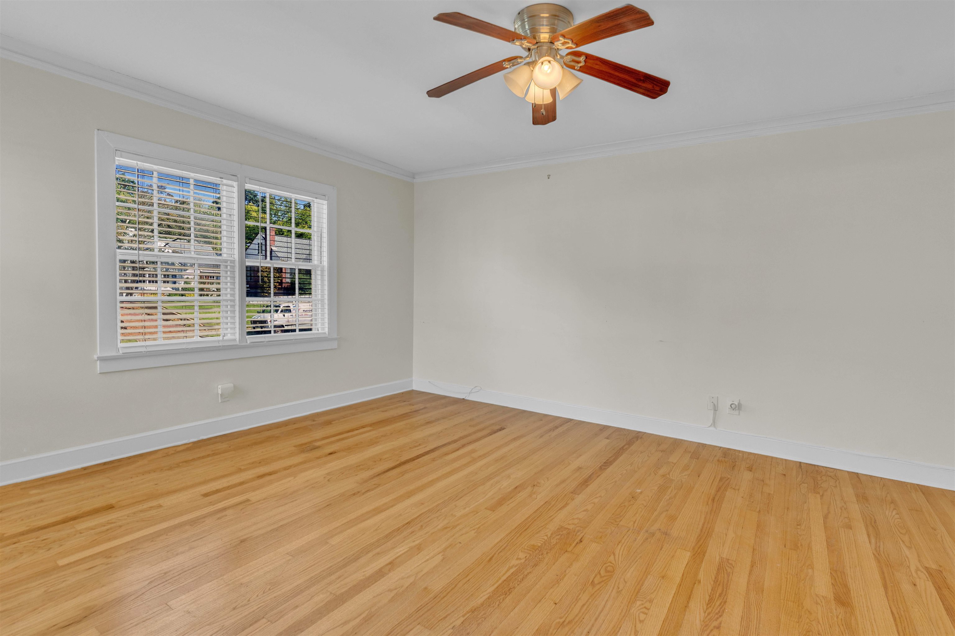 3189 Cowden Ave Property Photo 11