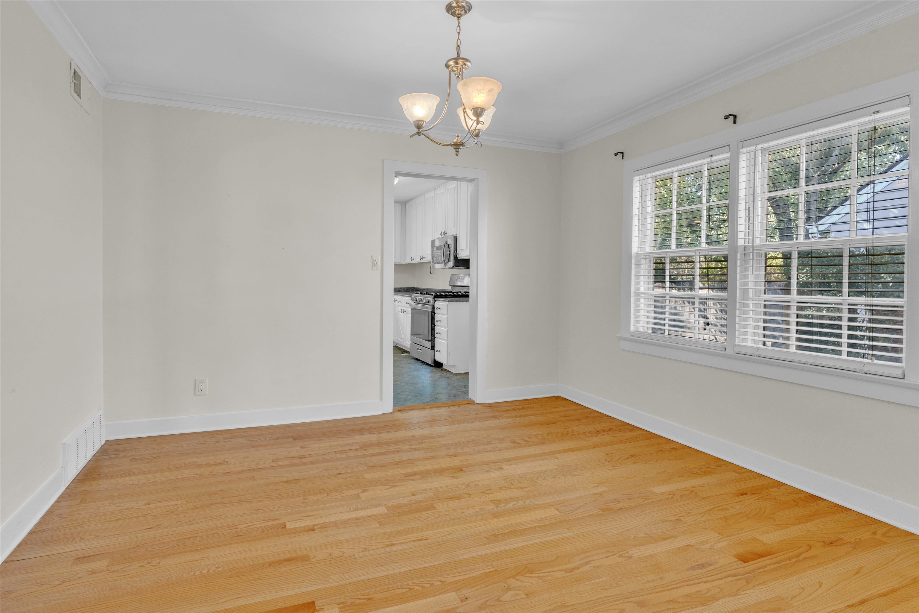 3189 Cowden Ave Property Photo 15