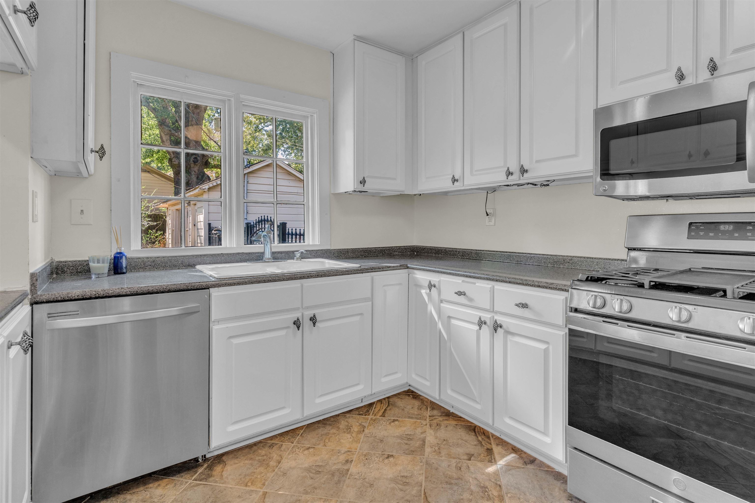 3189 Cowden Ave Property Photo 19