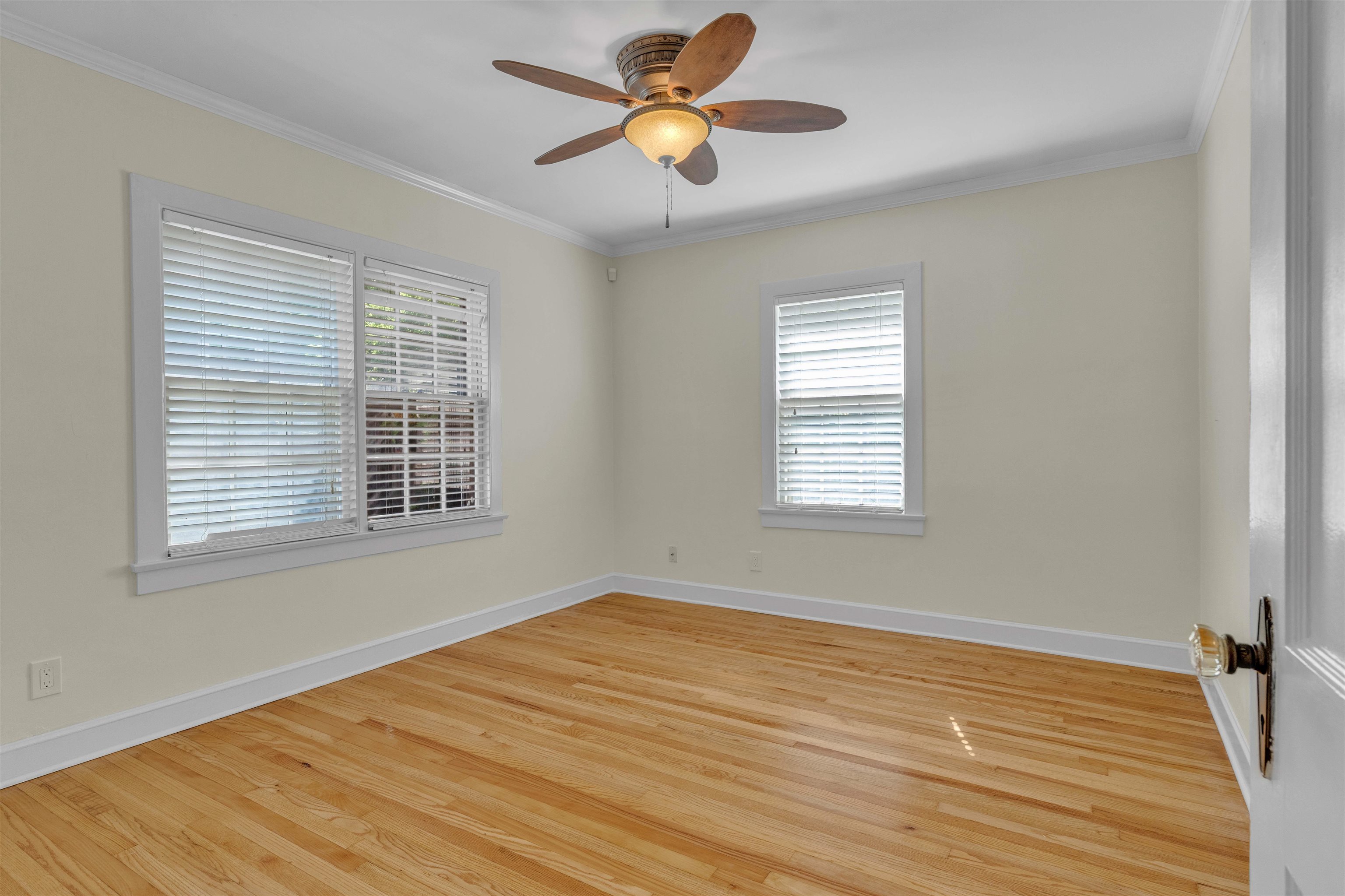 3189 Cowden Ave Property Photo 32