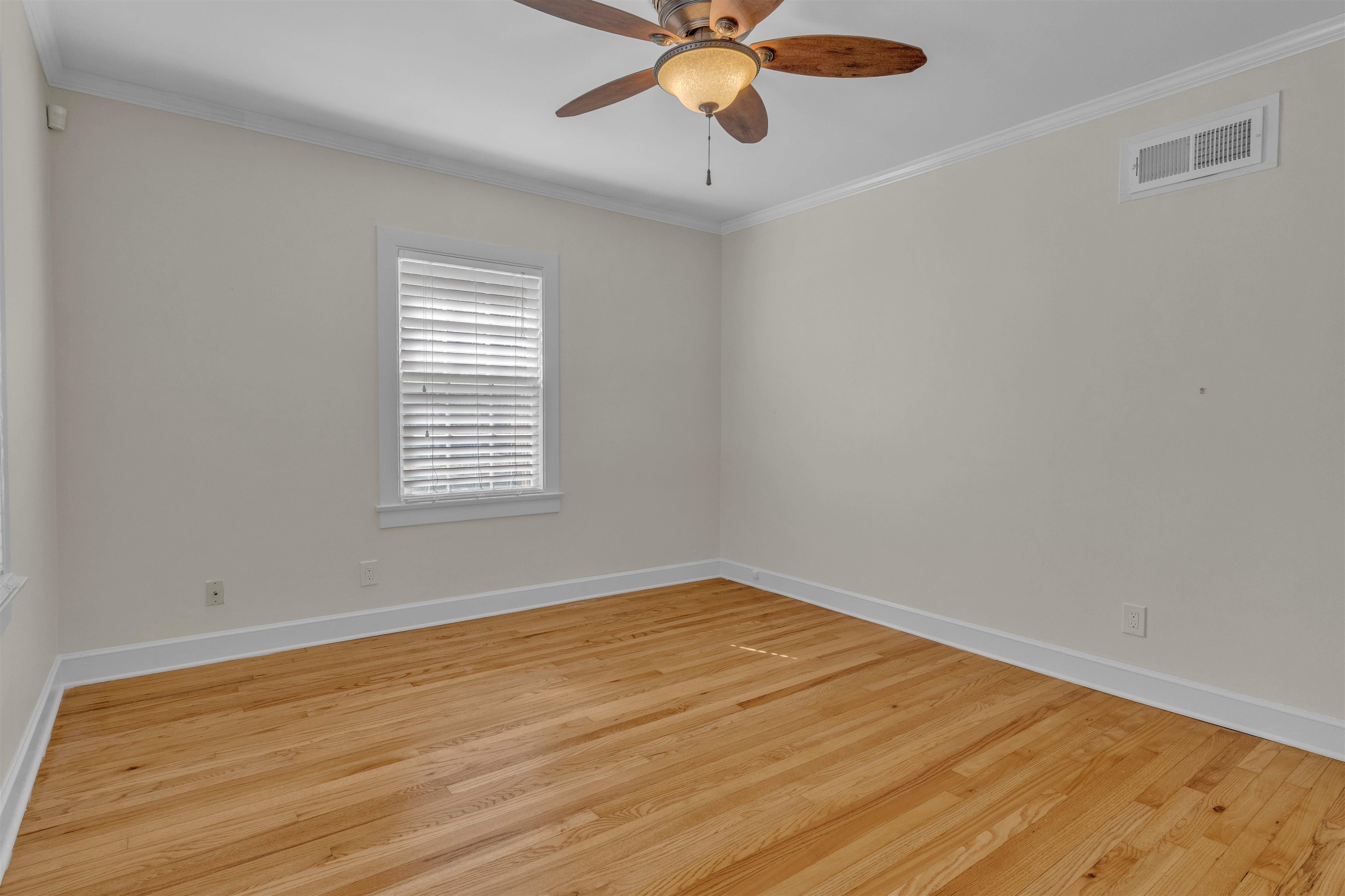 3189 Cowden Ave Property Photo 33