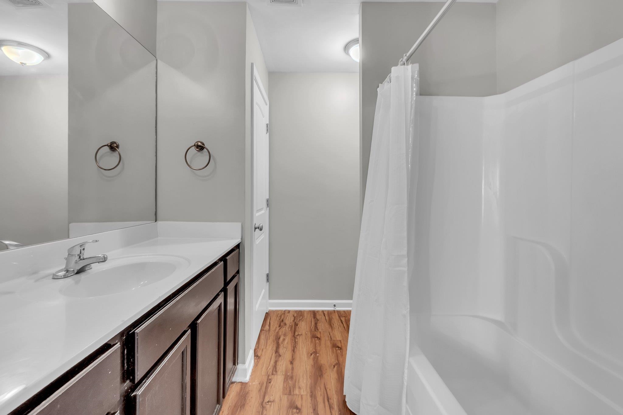 1322 Larkin Ave Property Photo 13