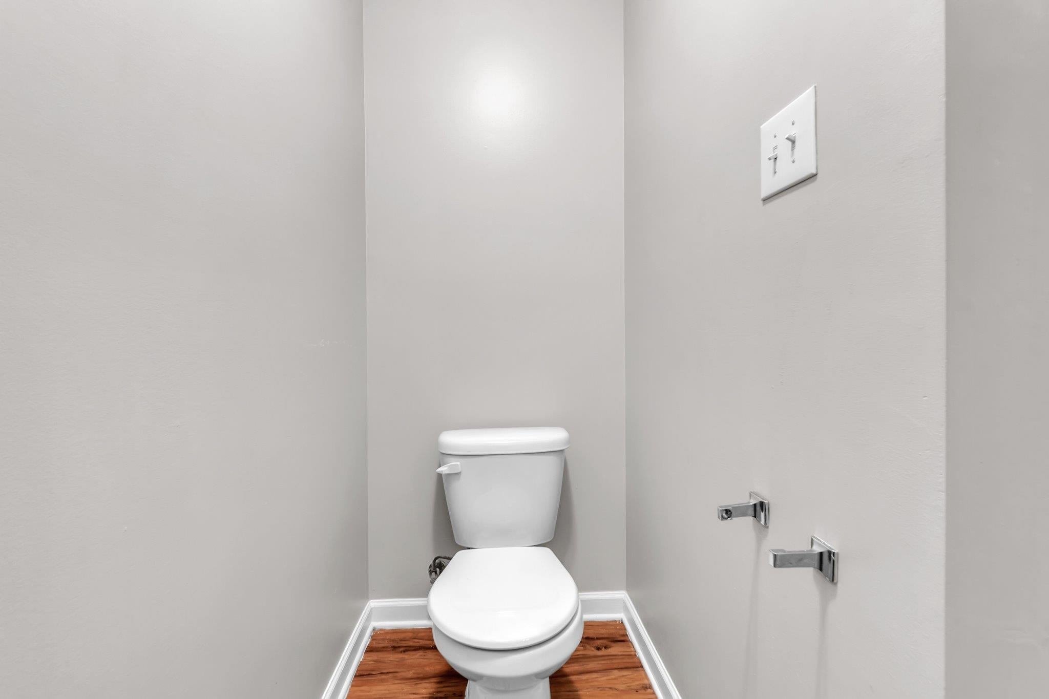1322 Larkin Ave Property Photo 16