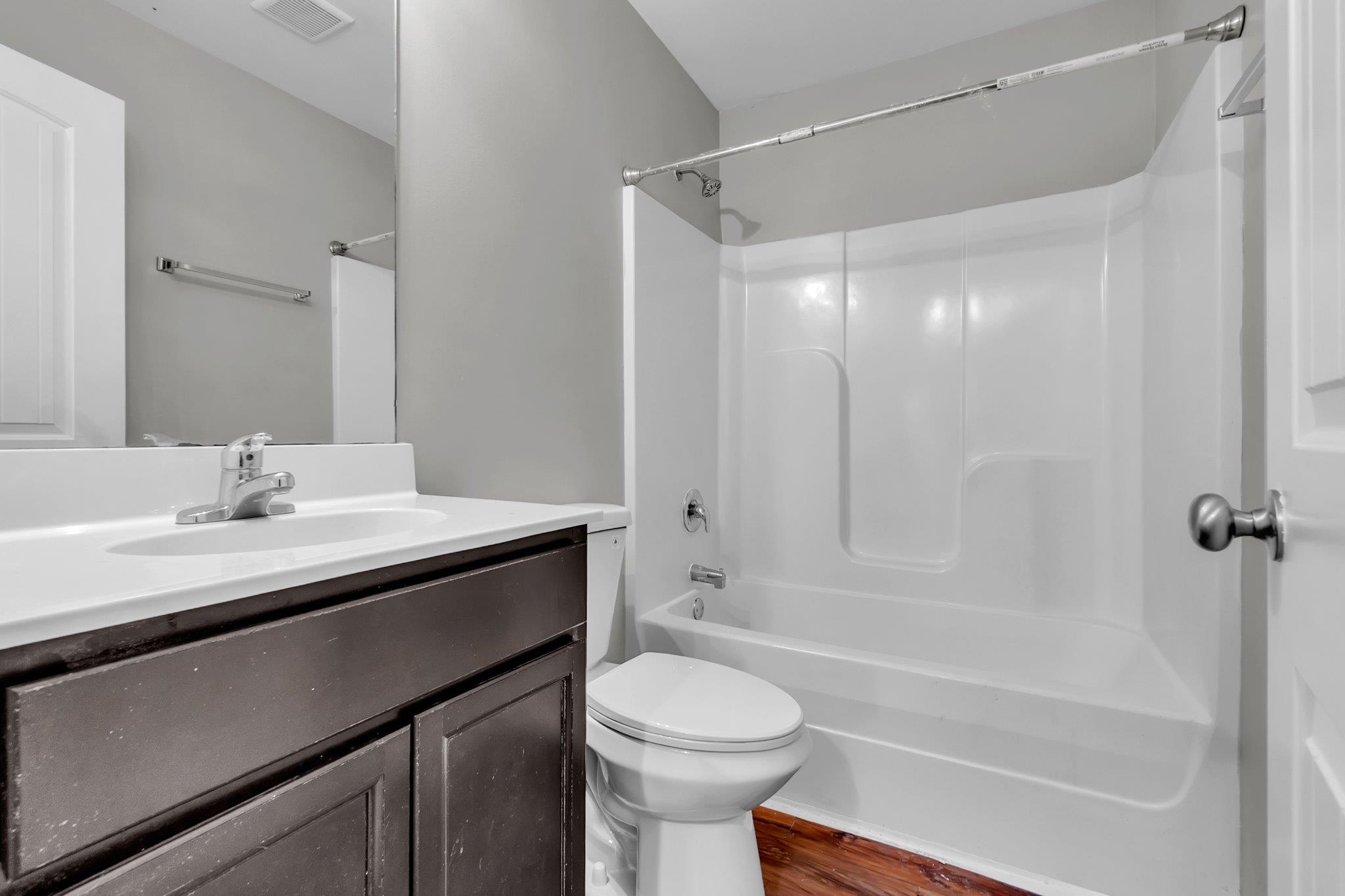 1322 Larkin Ave Property Photo 18