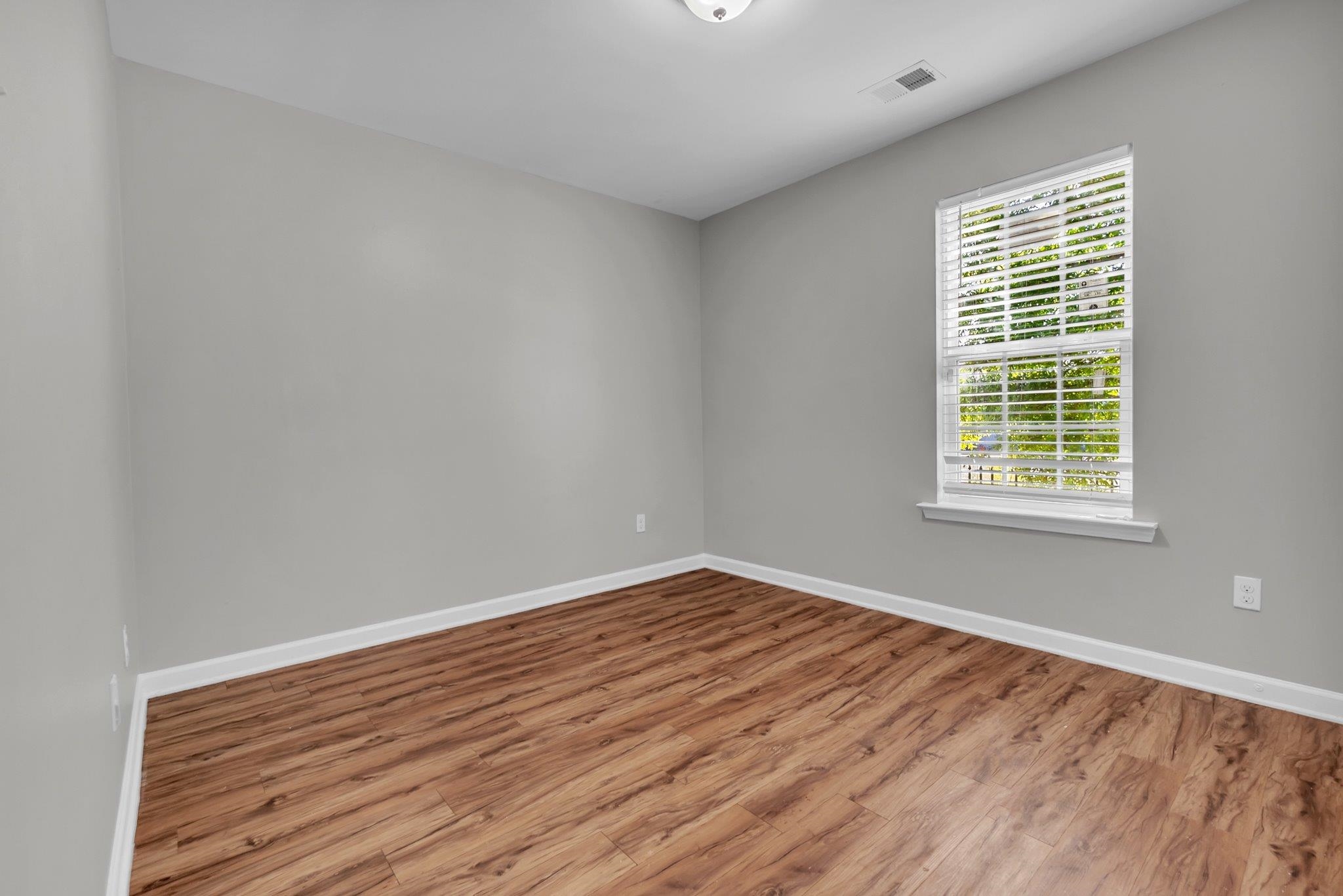 1322 Larkin Ave Property Photo 19