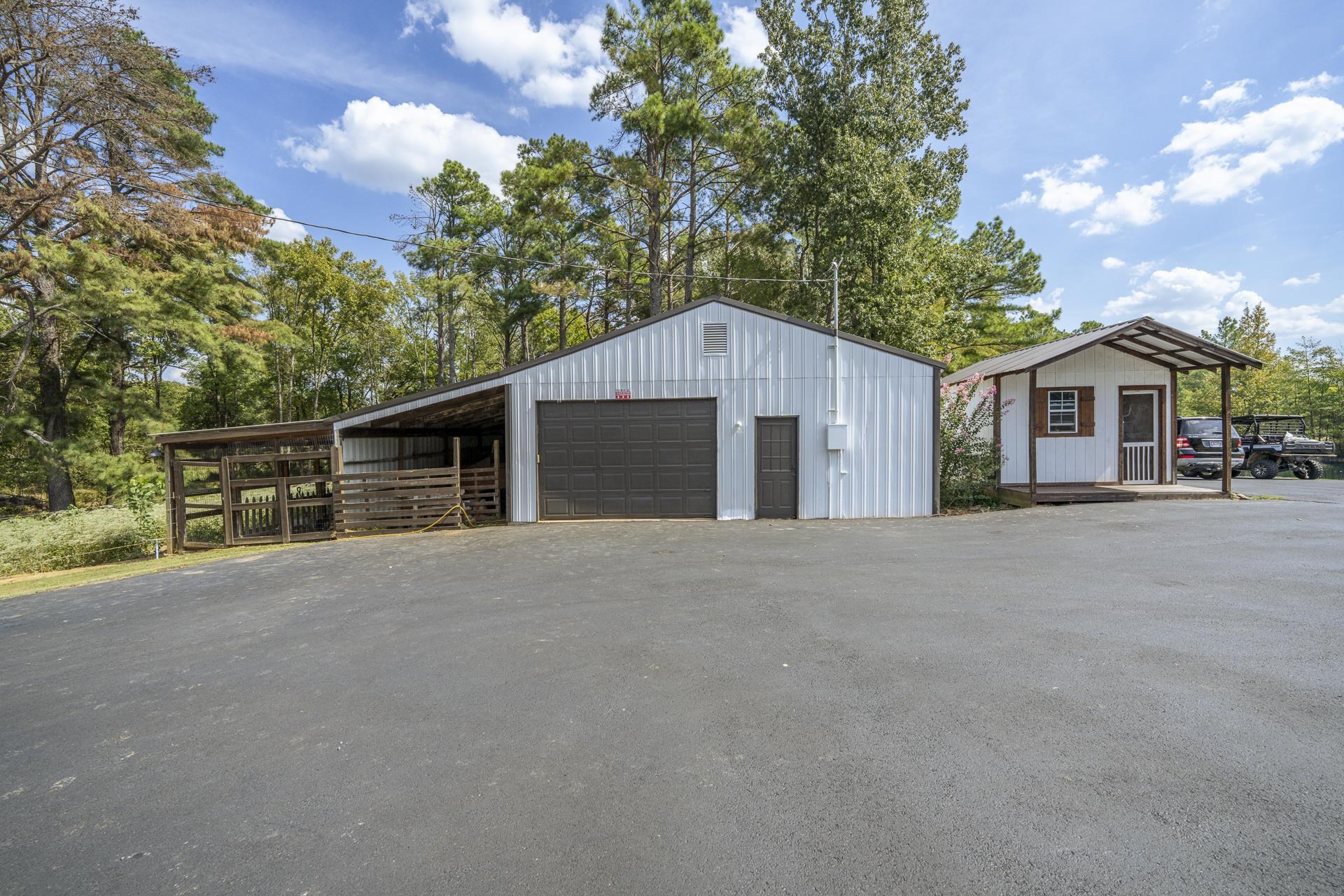 127 Willow Rd Property Photo 3