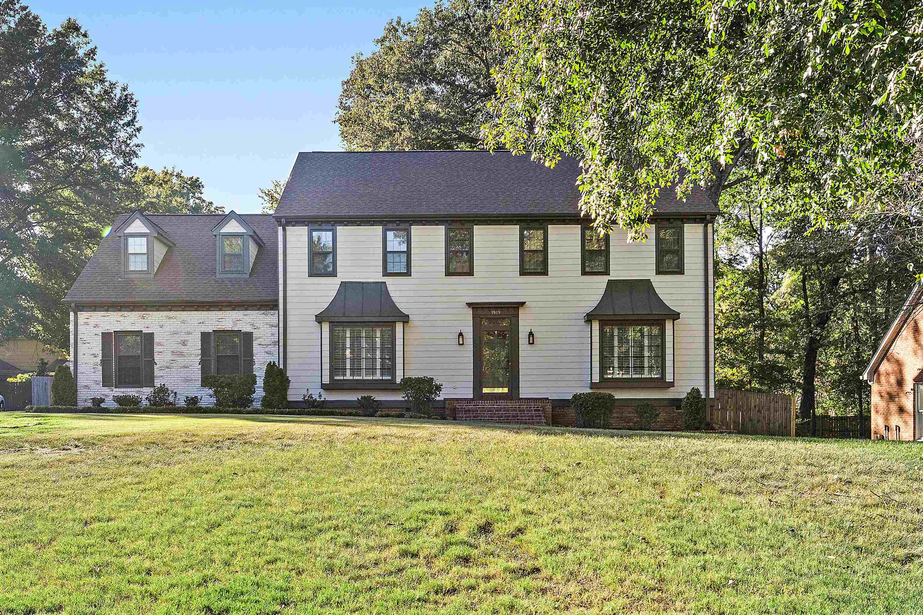 1915 HIDDEN OAKS DR Property Image