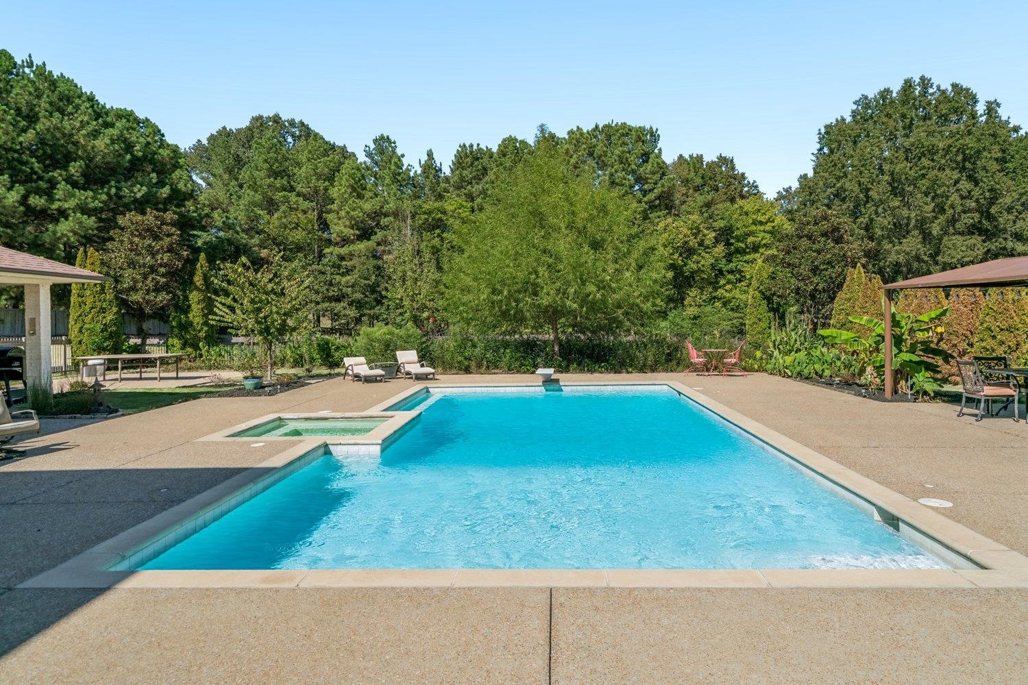 9942 Legends Dr Property Photo 29