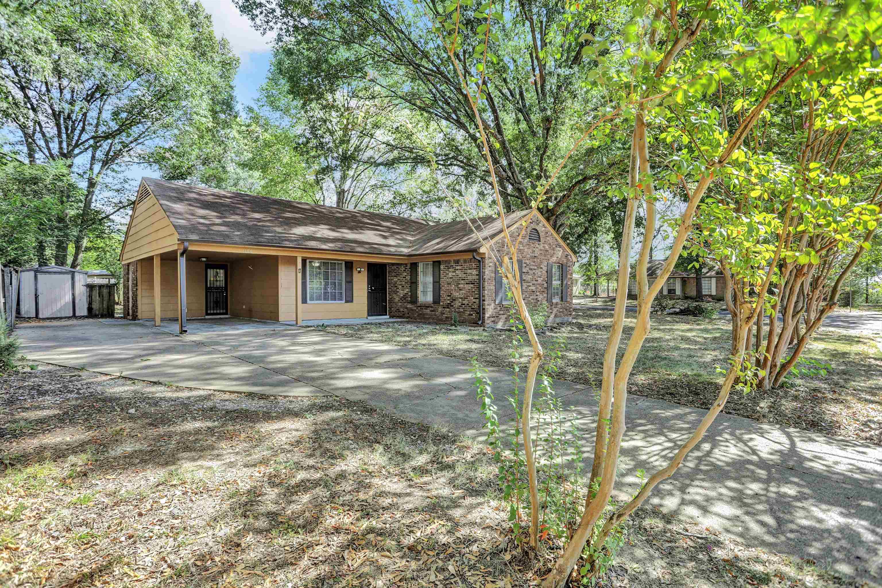 1188 Garden Rd Property Photo 4