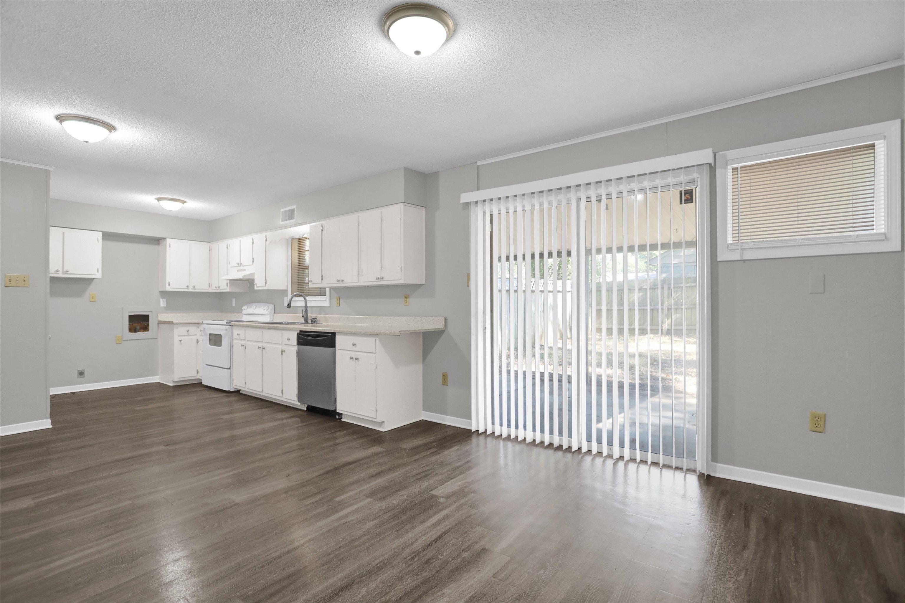 1188 Garden Rd Property Photo 9
