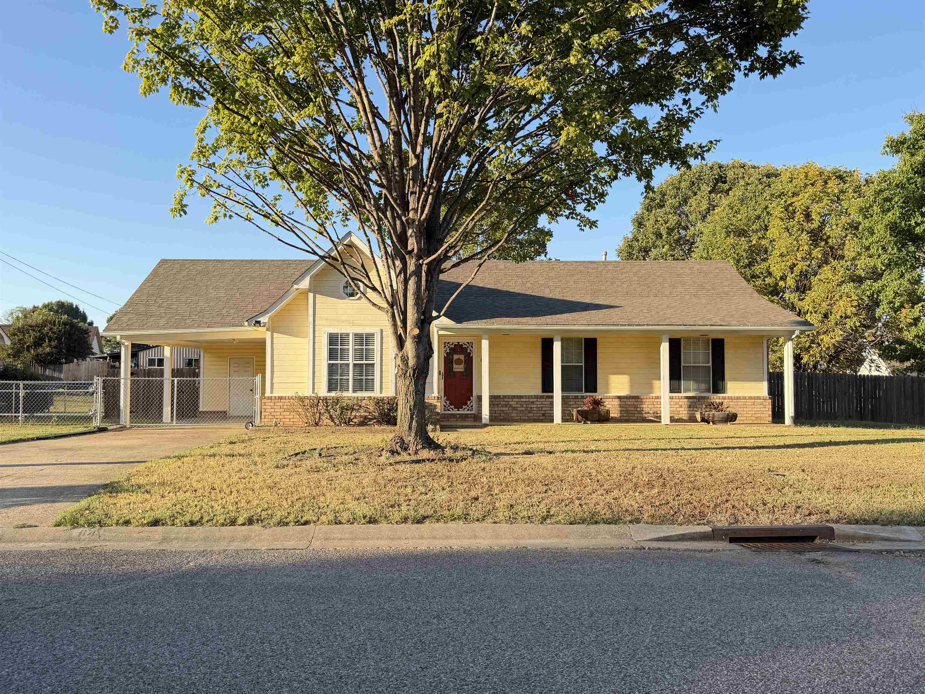 64 Boardwalk St Property Photo 1