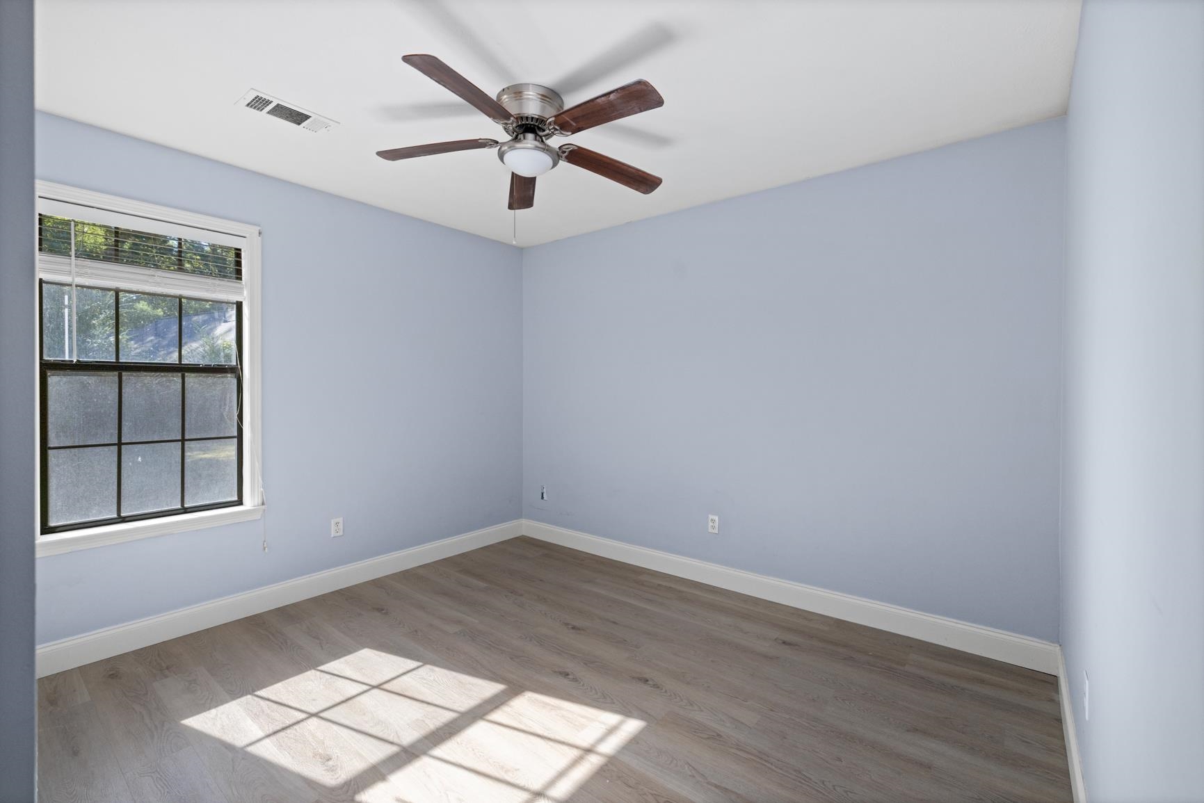 75 Mundell Cv Property Photo 19