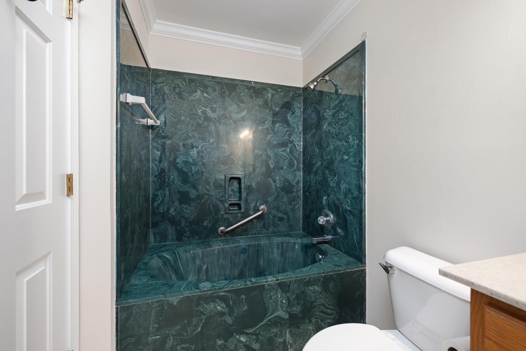 84 Roseann Cv Property Photo 16