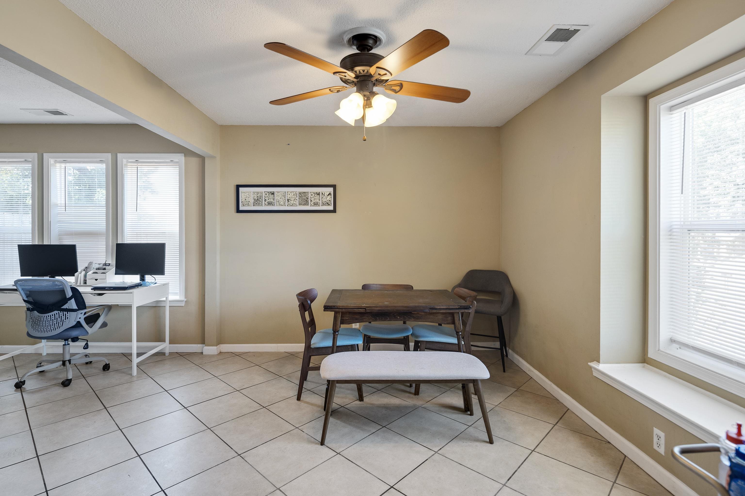 8153 Shallow Glen Trl Property Photo 5