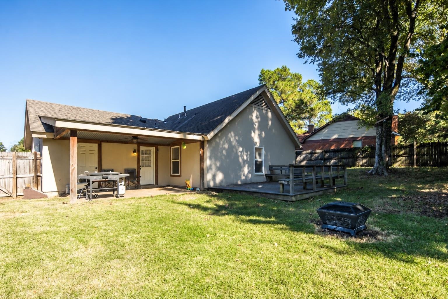 8153 Shallow Glen Trl Property Photo 28
