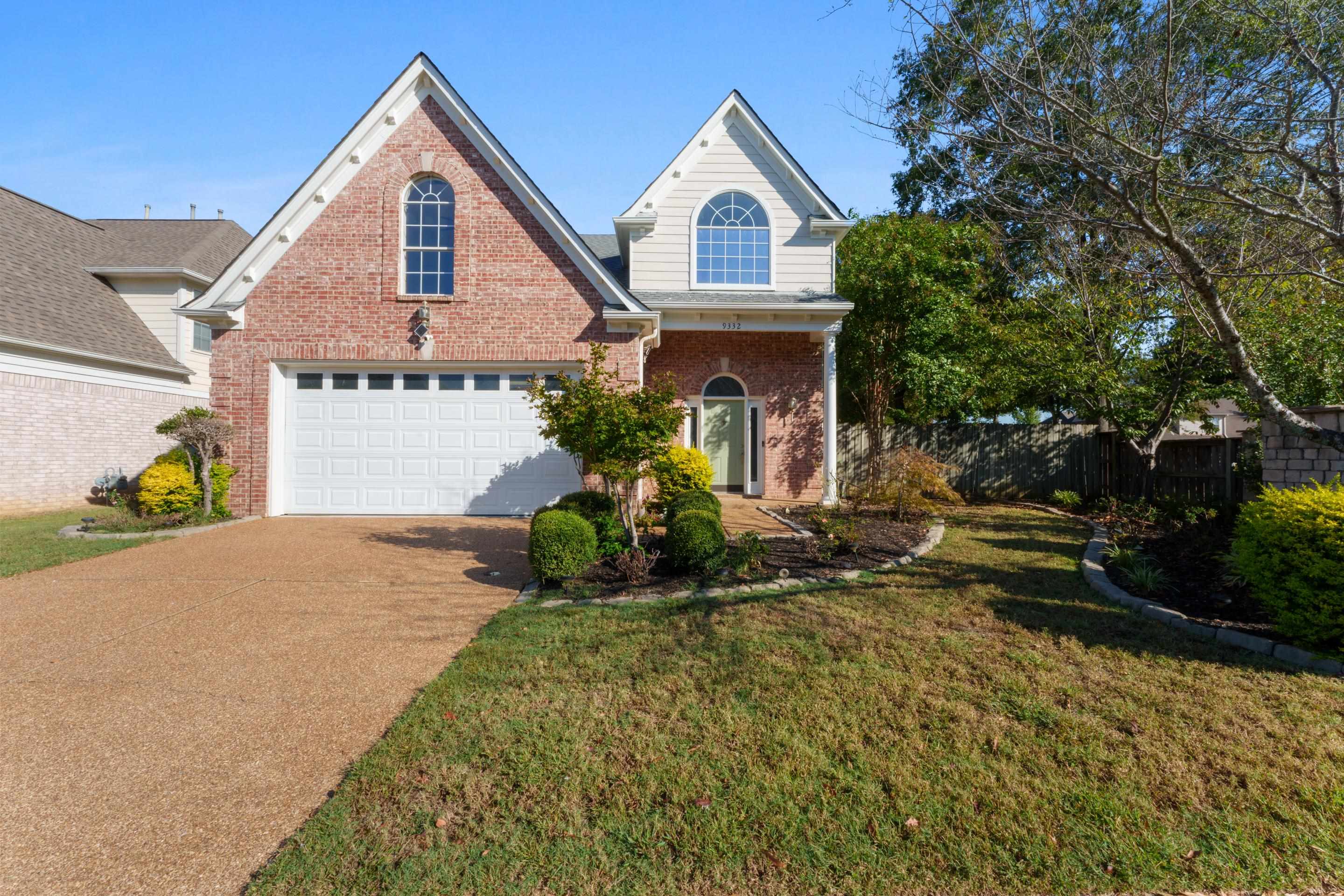 9332 S Fairmont Cir Property Photo 1