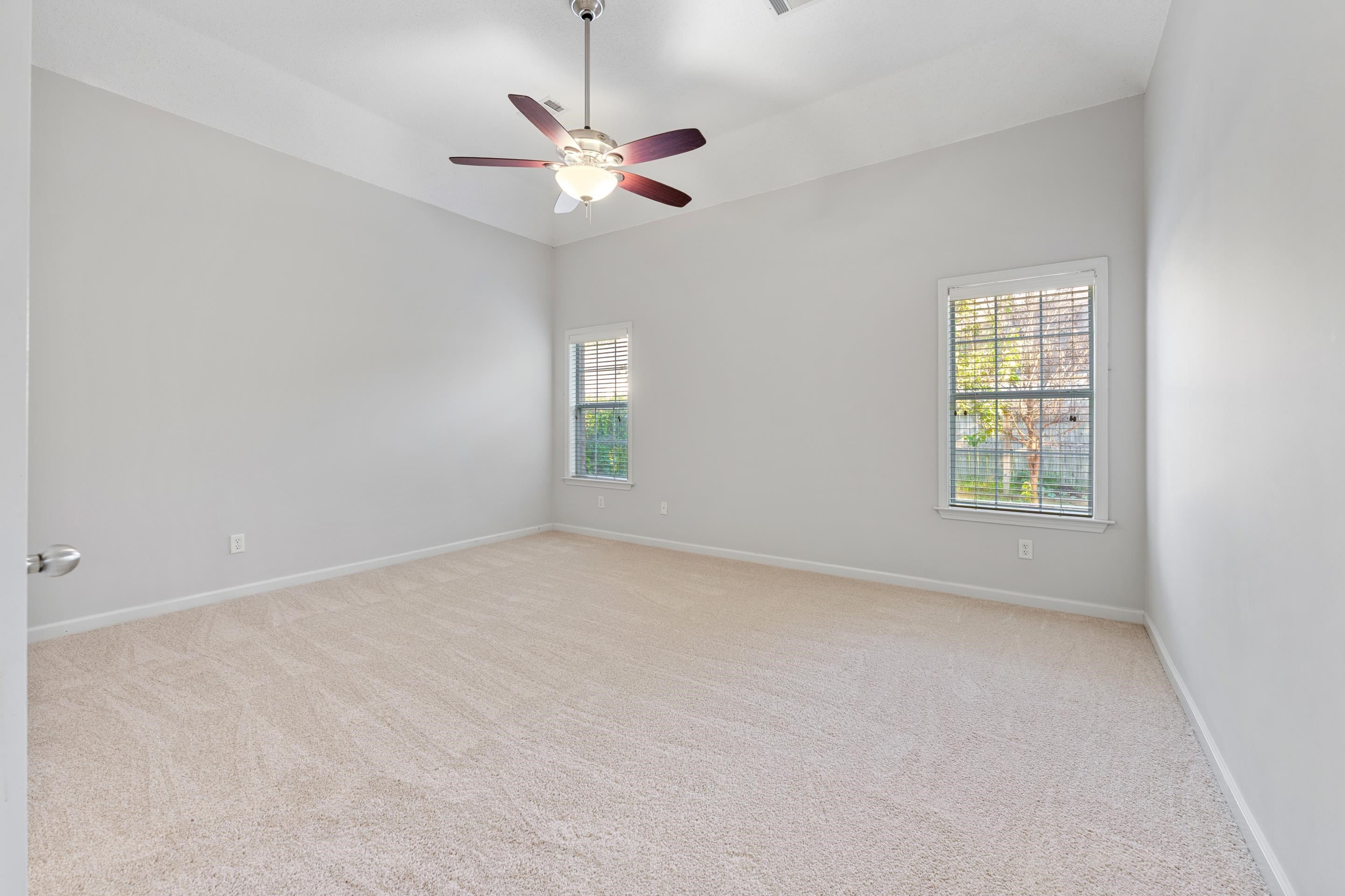 9332 S Fairmont Cir Property Photo 13