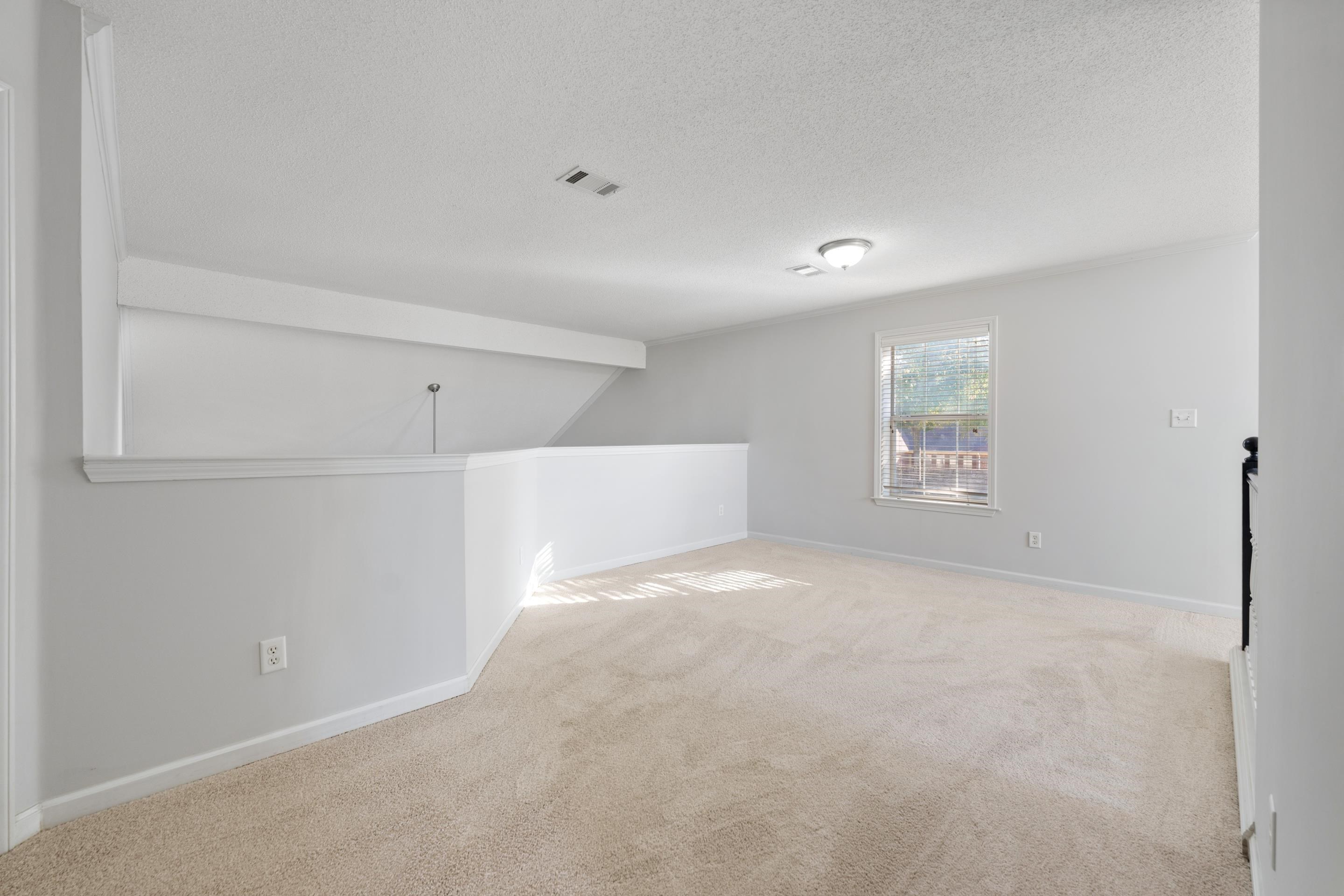 9332 S Fairmont Cir Property Photo 19