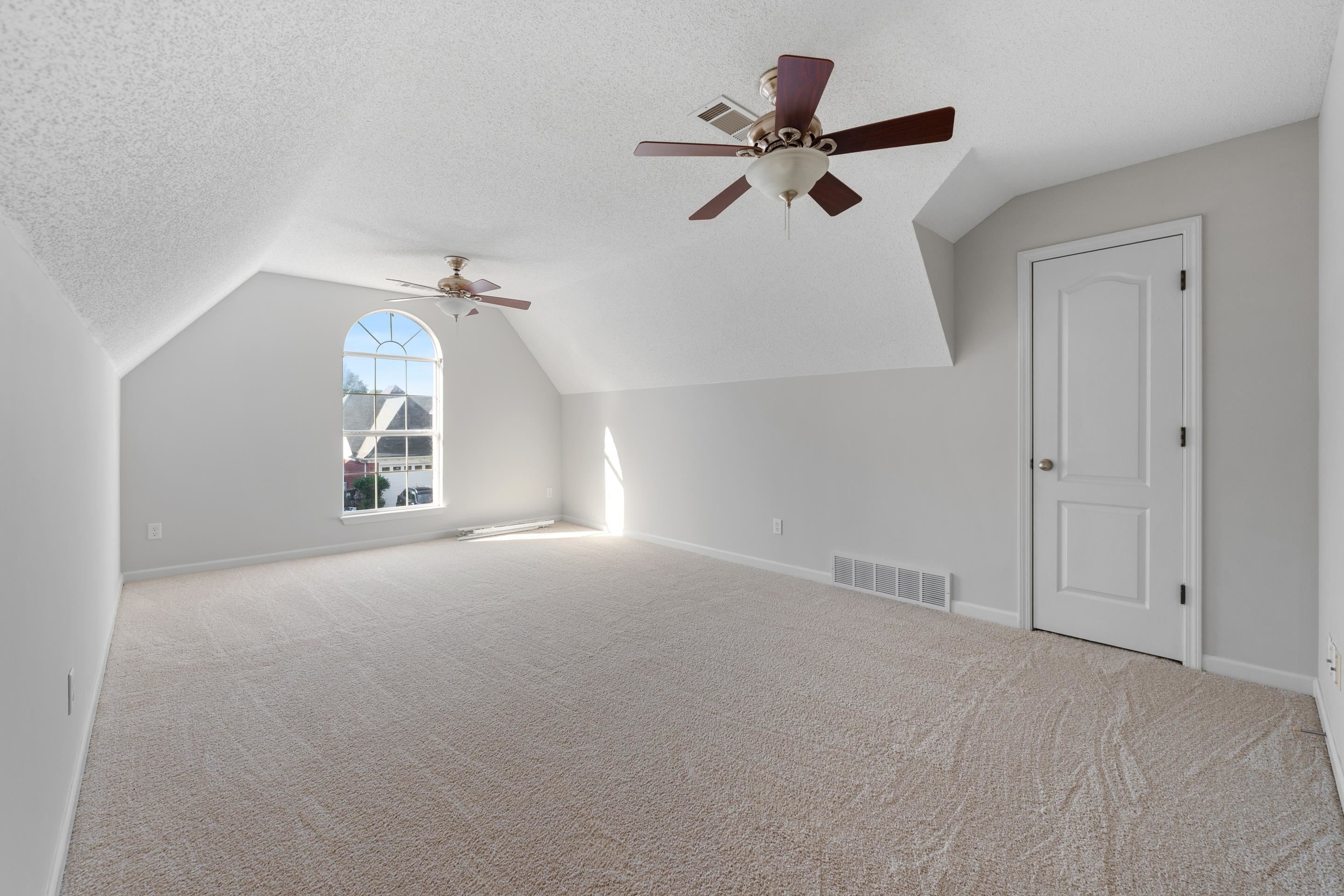 9332 S Fairmont Cir Property Photo 21
