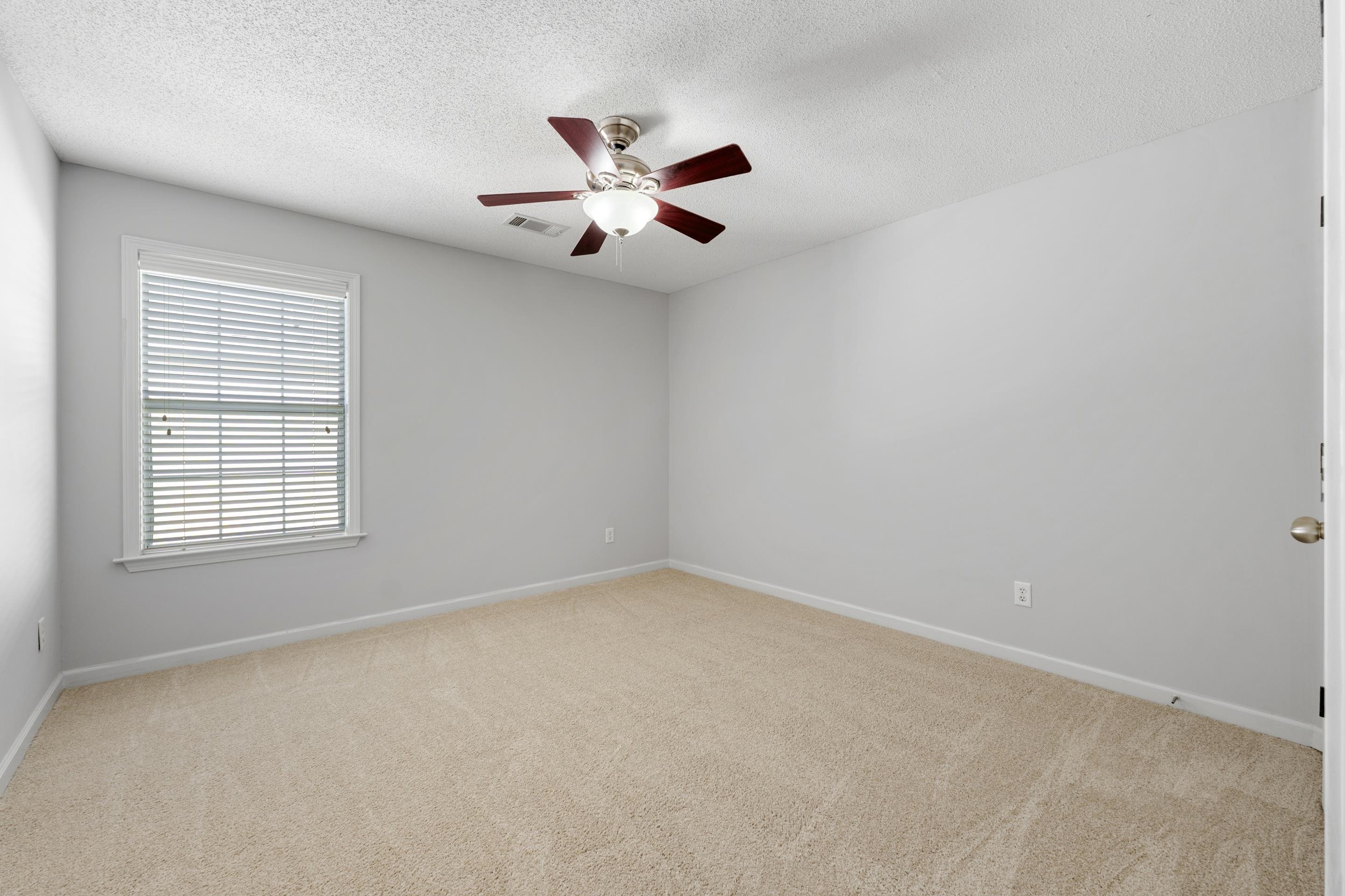9332 S Fairmont Cir Property Photo 23