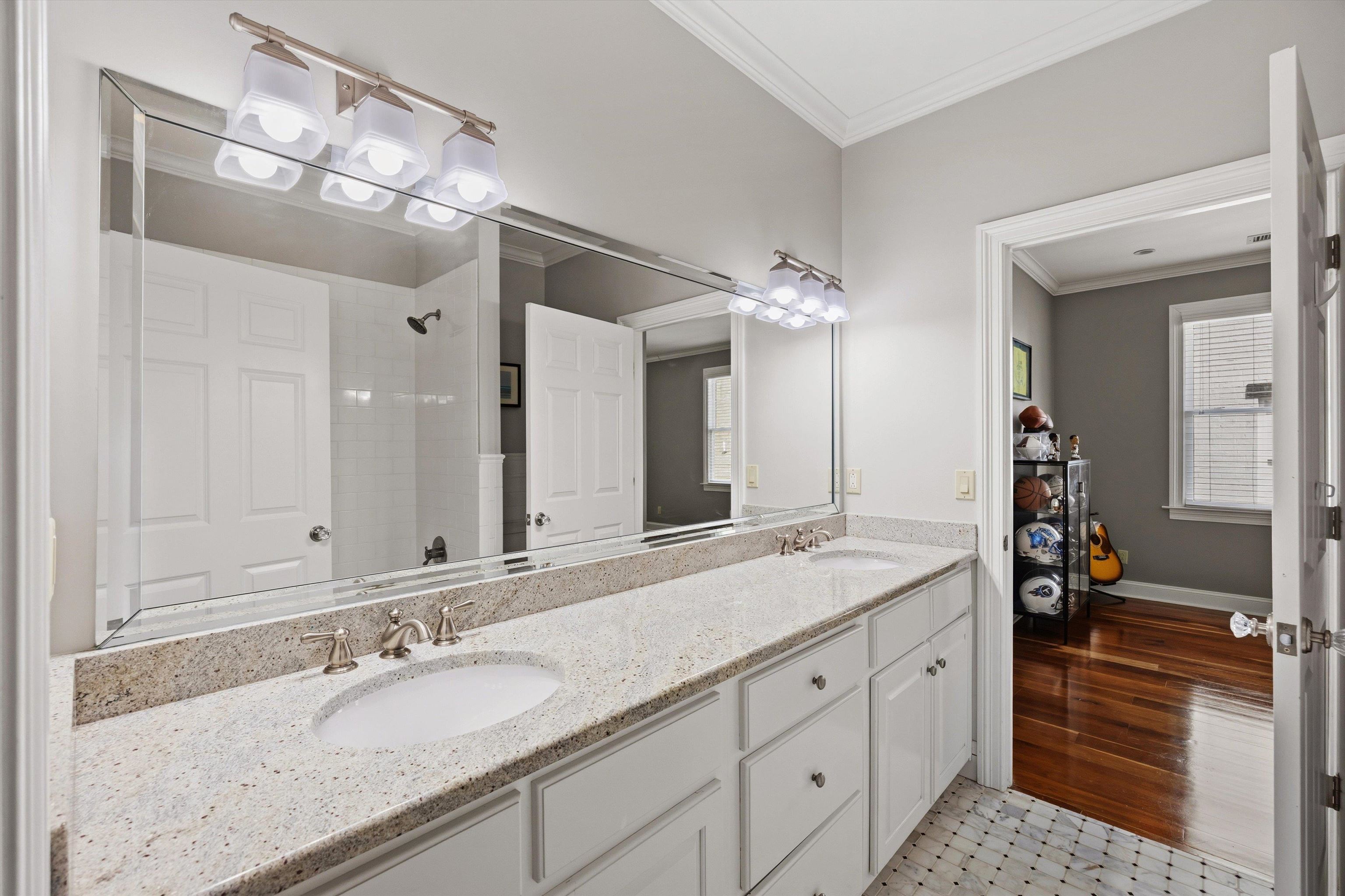 368 Woodmere Ln Property Photo 33