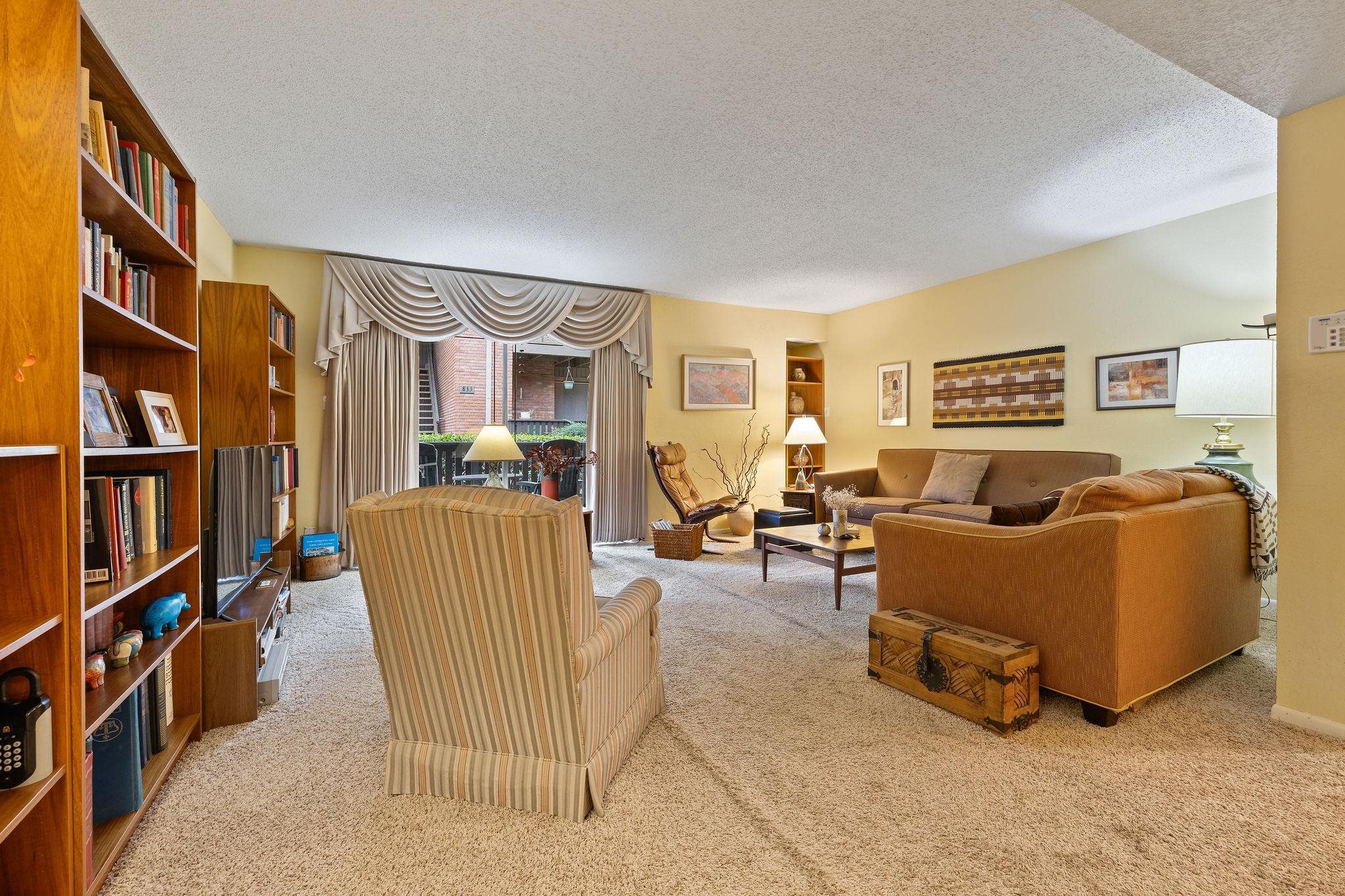 835 THISTLEDOWN DR 2003 Property Photo 1