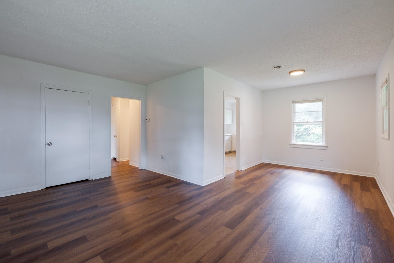 6721 Arnette Pl Property Photo 4