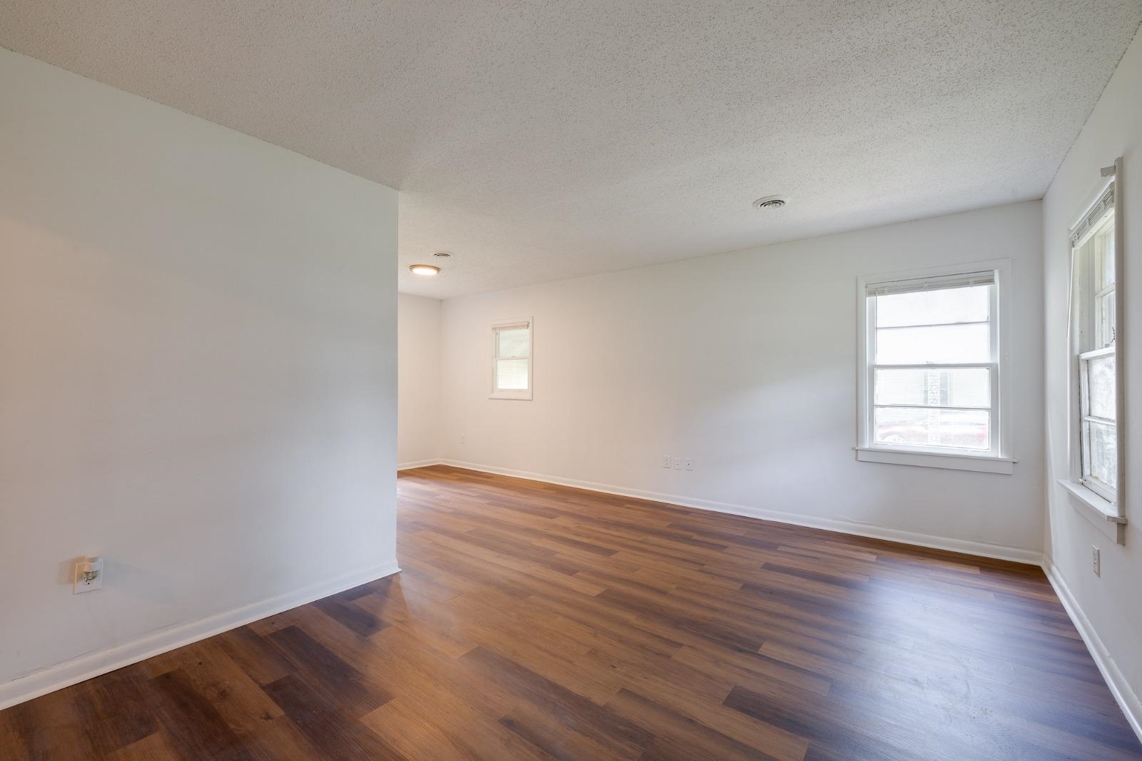 6721 Arnette Pl Property Photo 5
