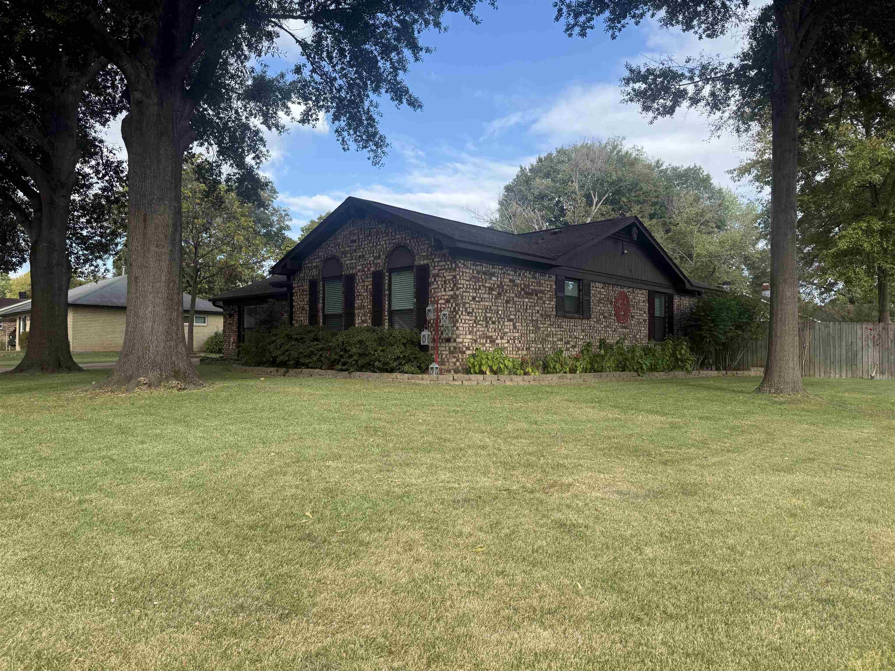 5040 Clear Creek Dr Property Photo 23