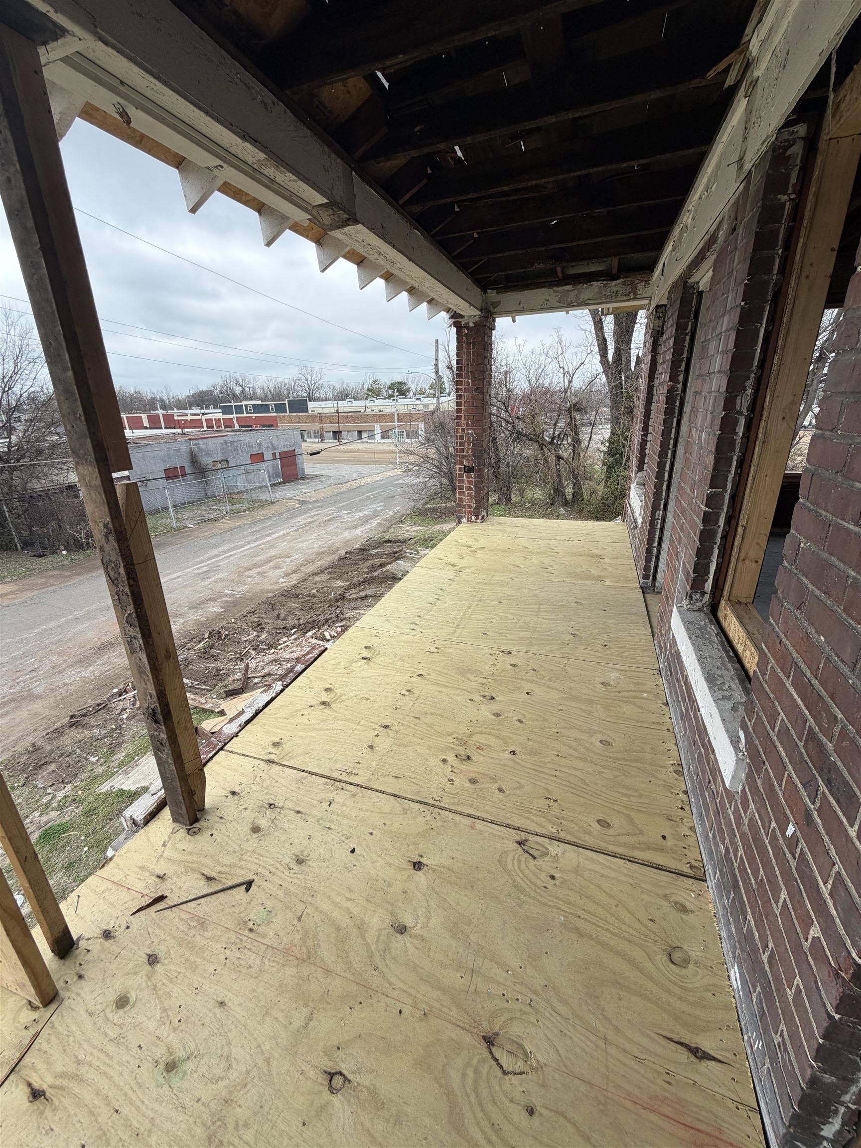 226 E Alston Ave Property Photo 10