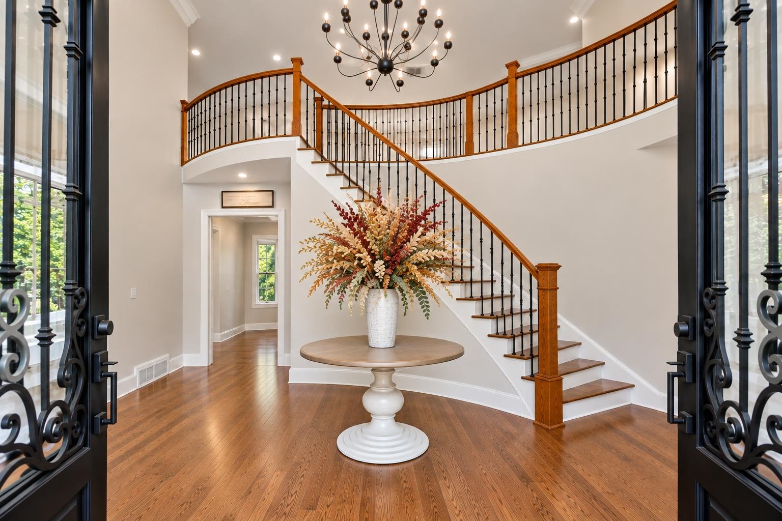 9047 Freeman Oaks Cv Property Photo 6