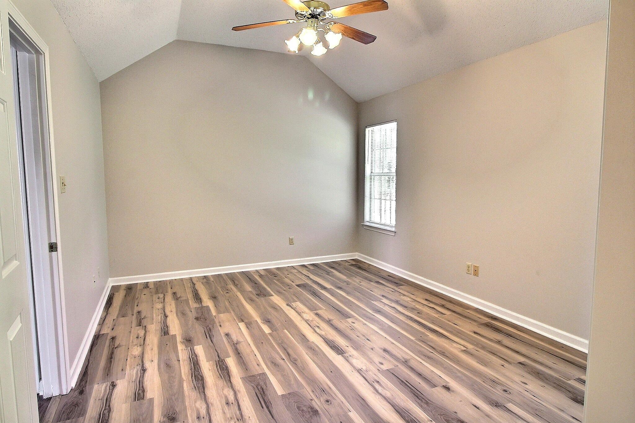7076 Amberly Way Dr Property Photo 17