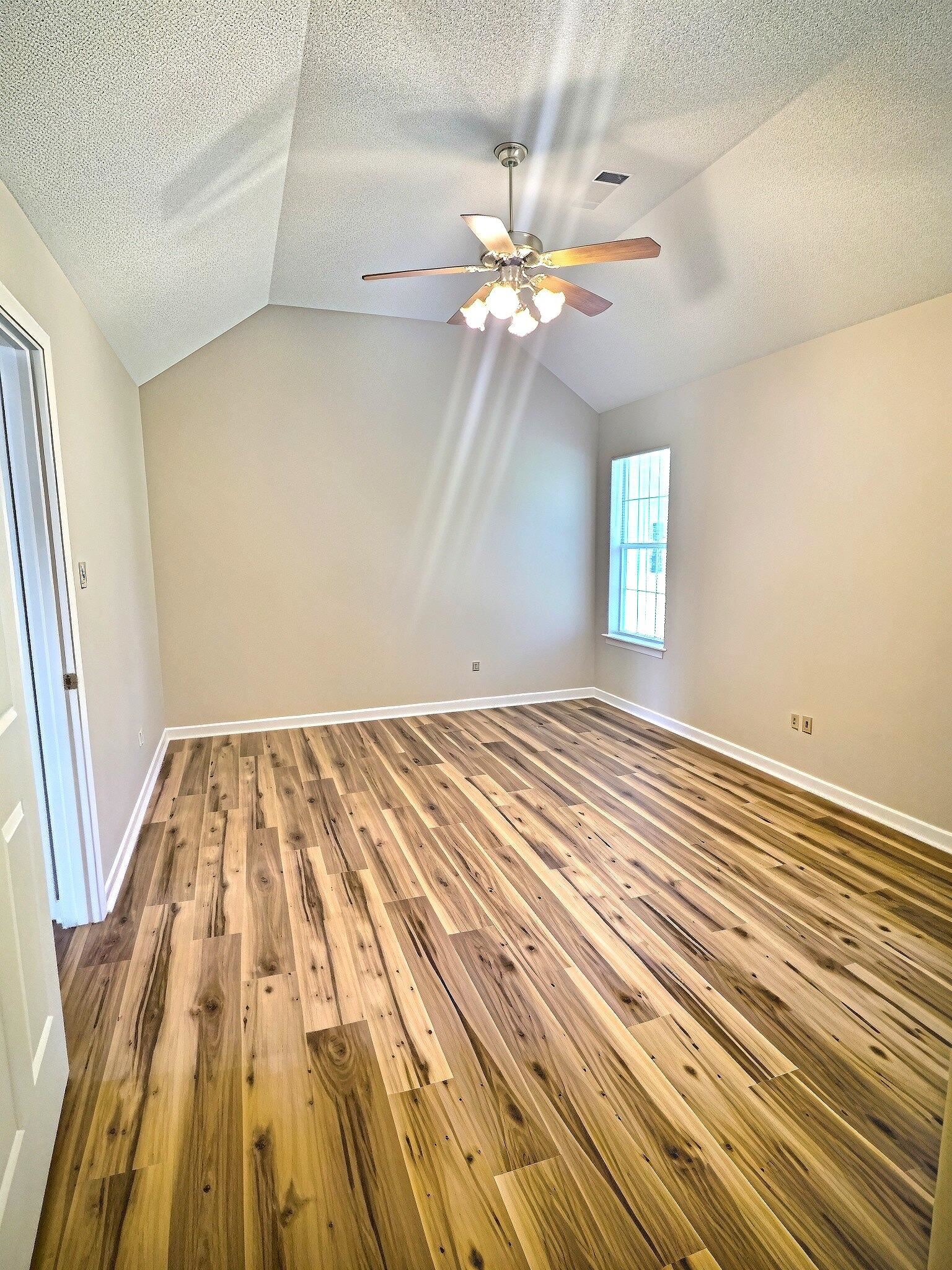 7076 Amberly Way Dr Property Photo 18