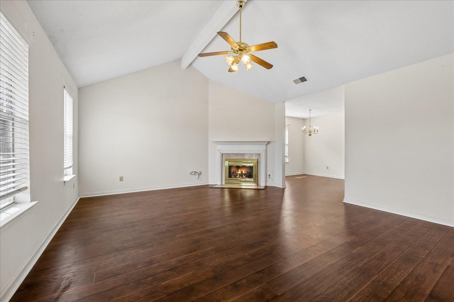 1691 Dexter Ln Property Photo 8