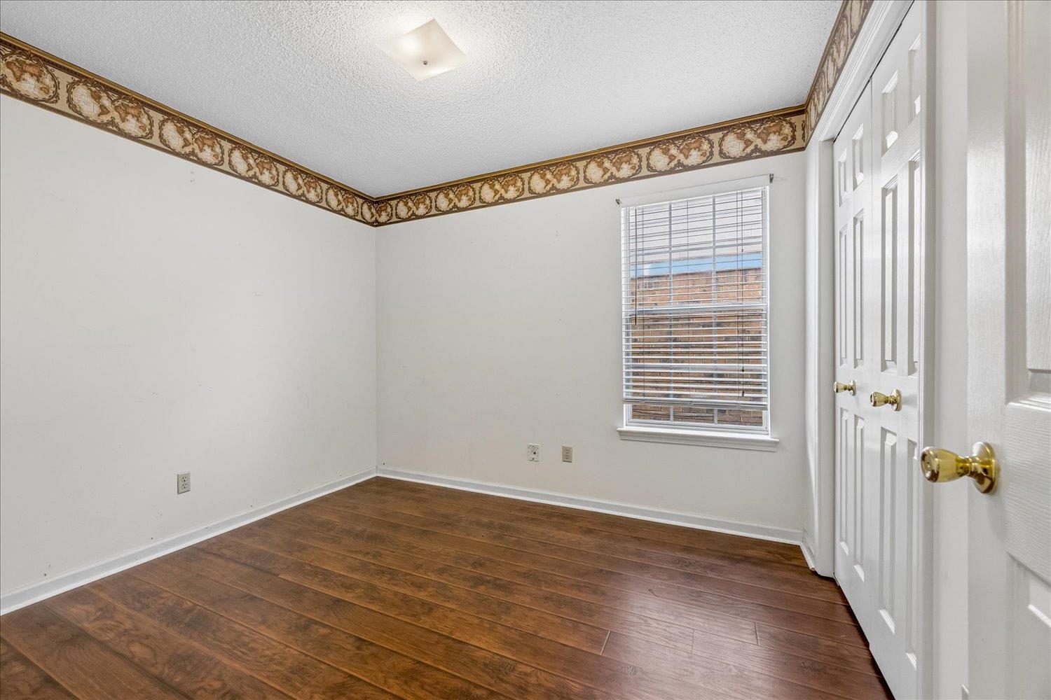 1691 Dexter Ln Property Photo 23