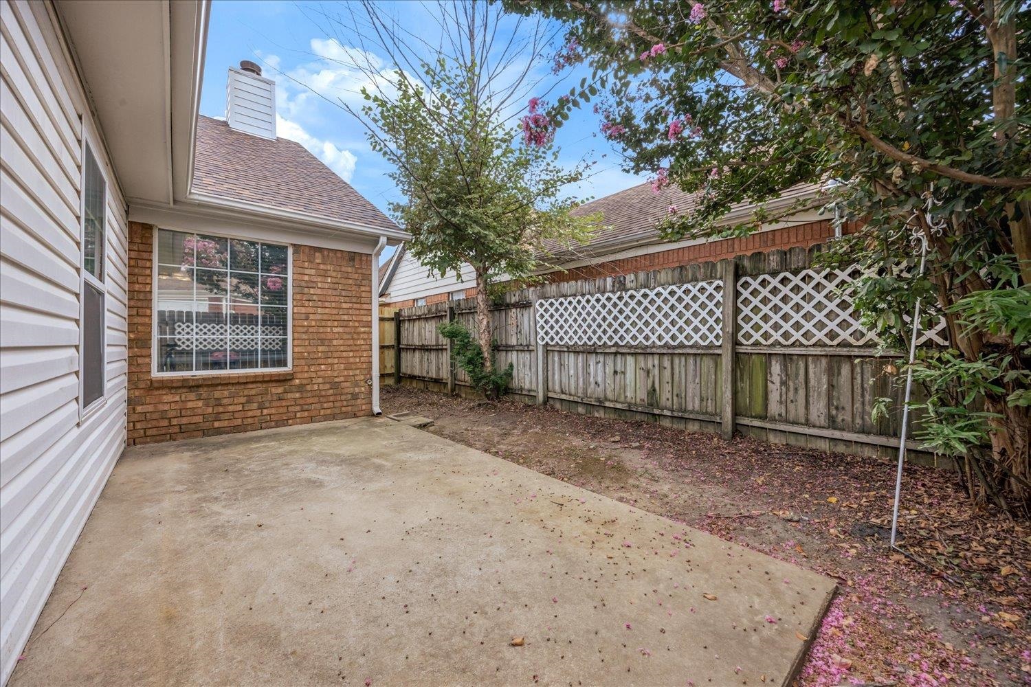 1691 Dexter Ln Property Photo 25
