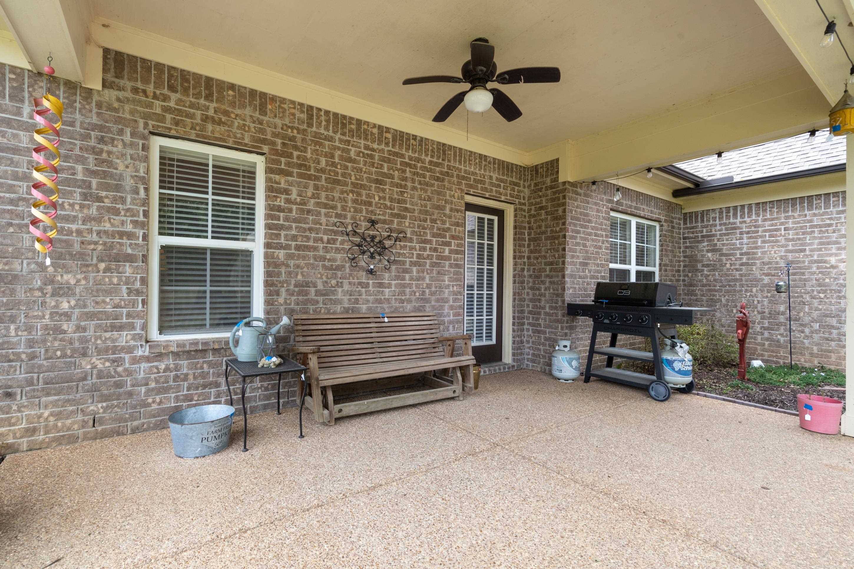 360 Catalpa Dr Property Photo 24