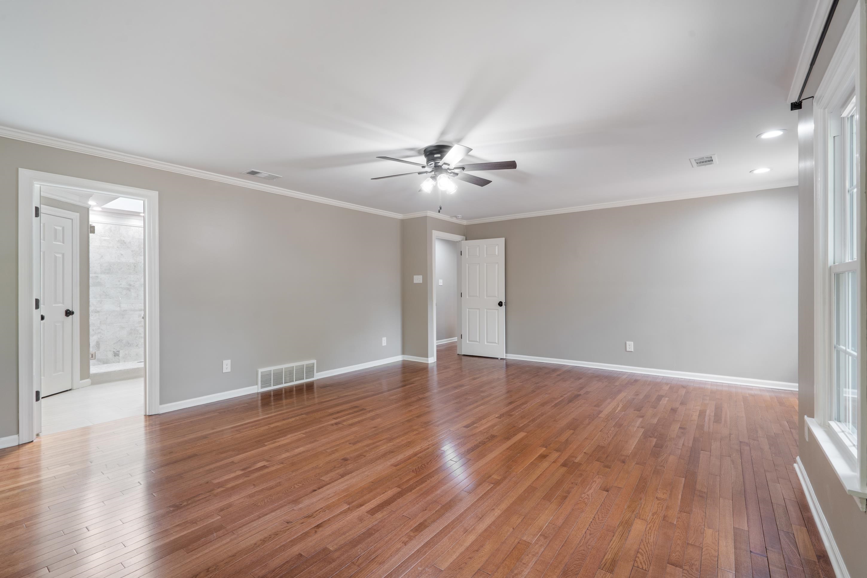 5961 Lake Tide Cv Property Photo 18