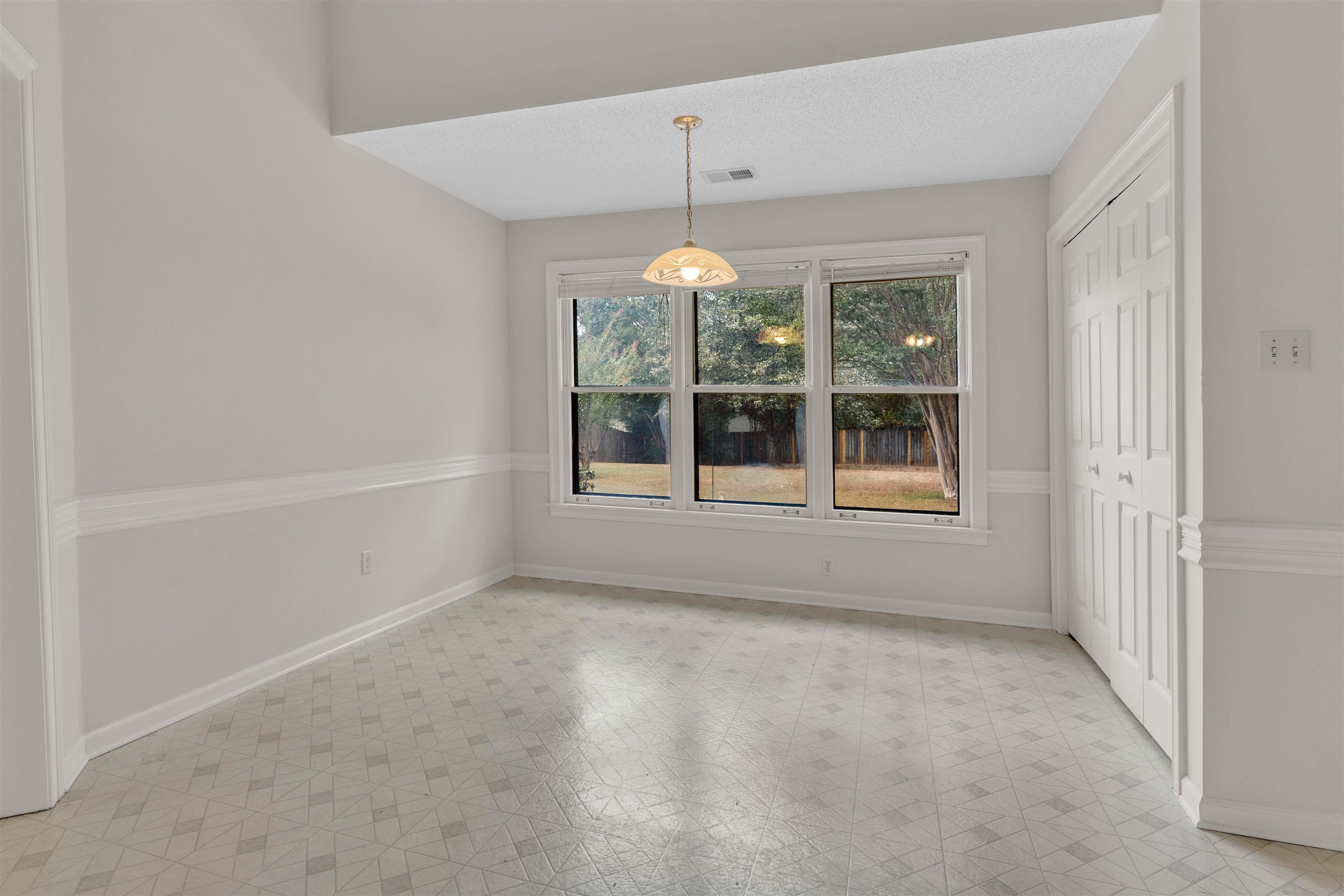 8654 Leaf Manor Cv Property Photo 10