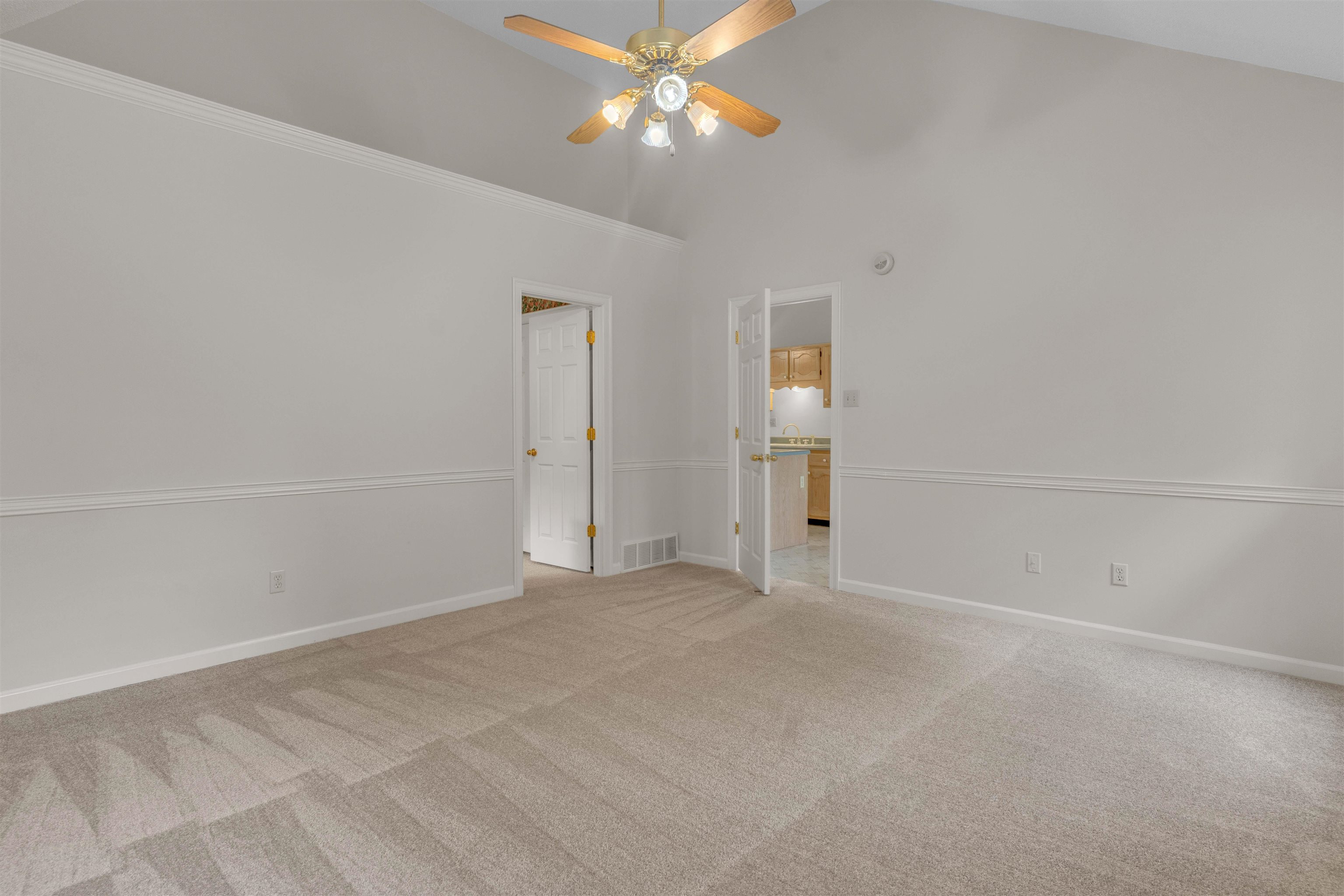 8654 Leaf Manor Cv Property Photo 17