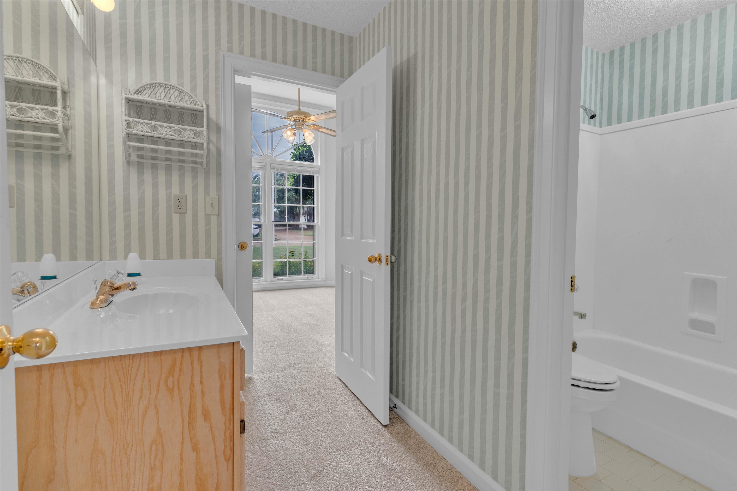8654 Leaf Manor Cv Property Photo 23
