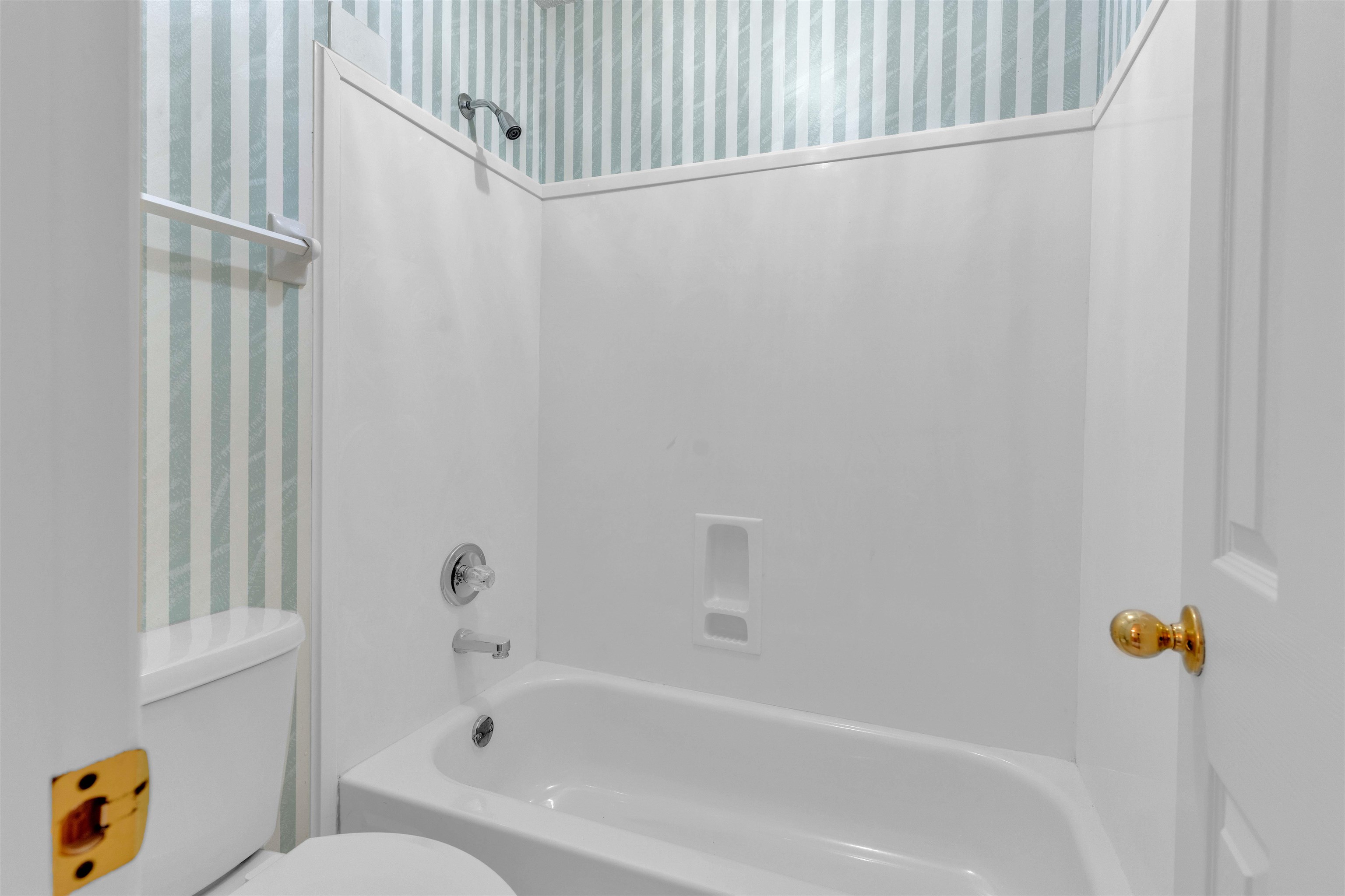 8654 Leaf Manor Cv Property Photo 24